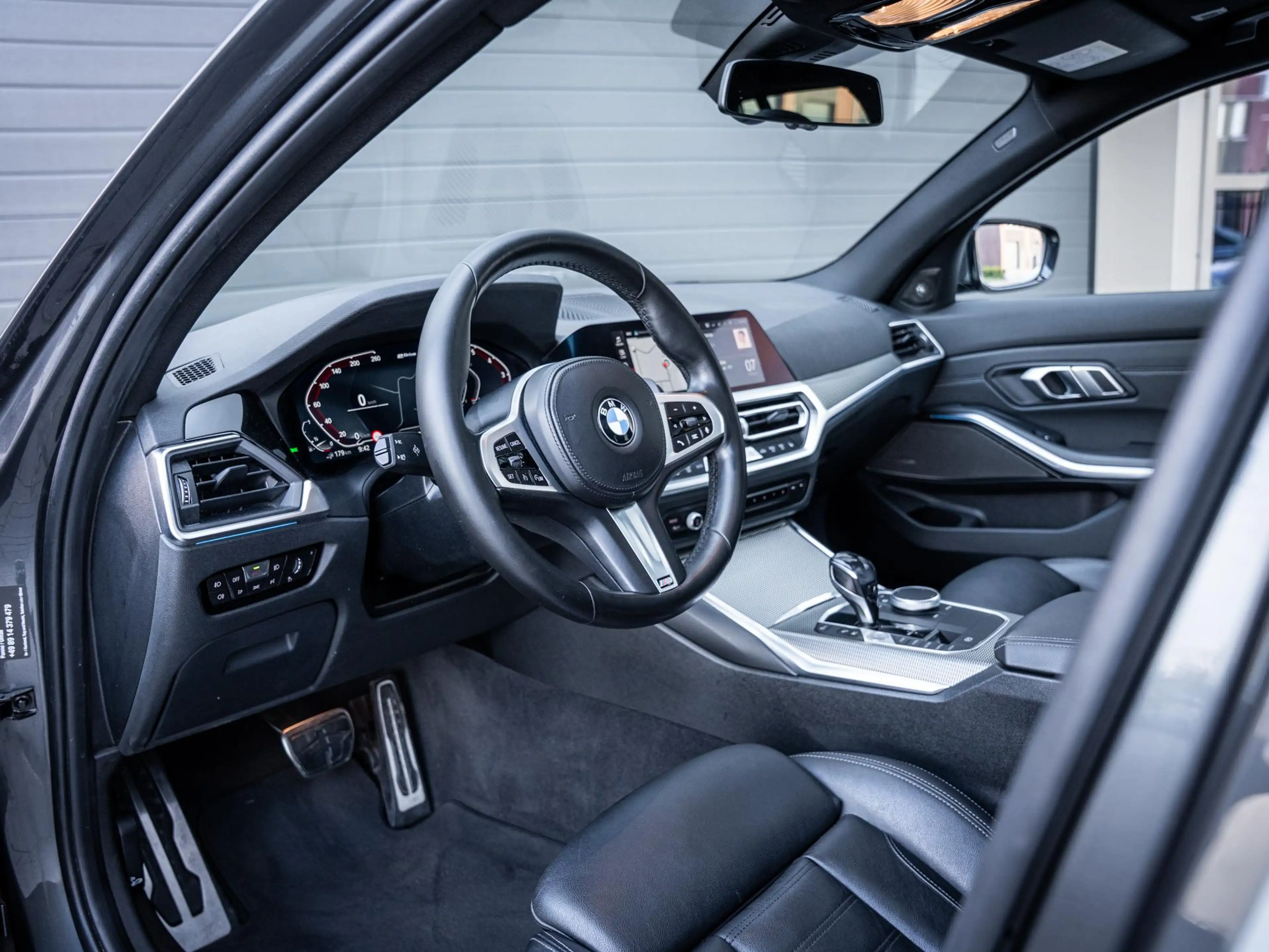 BMW 330 3-serie Touring 330e High Executive - M-Sport l La — photo 2