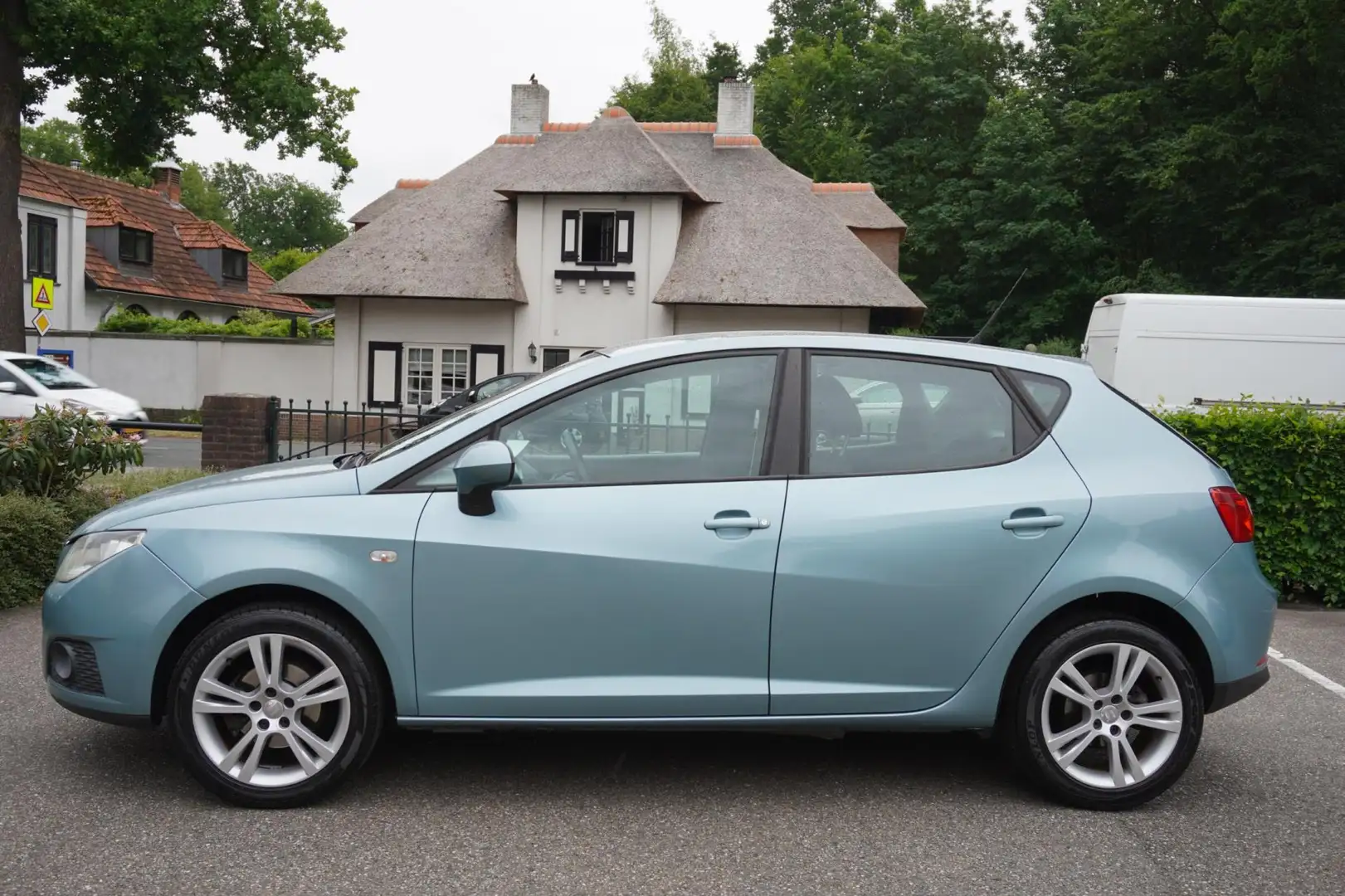 SEAT Ibiza 1.4 Sport-up 5 Drs Airco Cuise Lm Velgen Bleu - 2