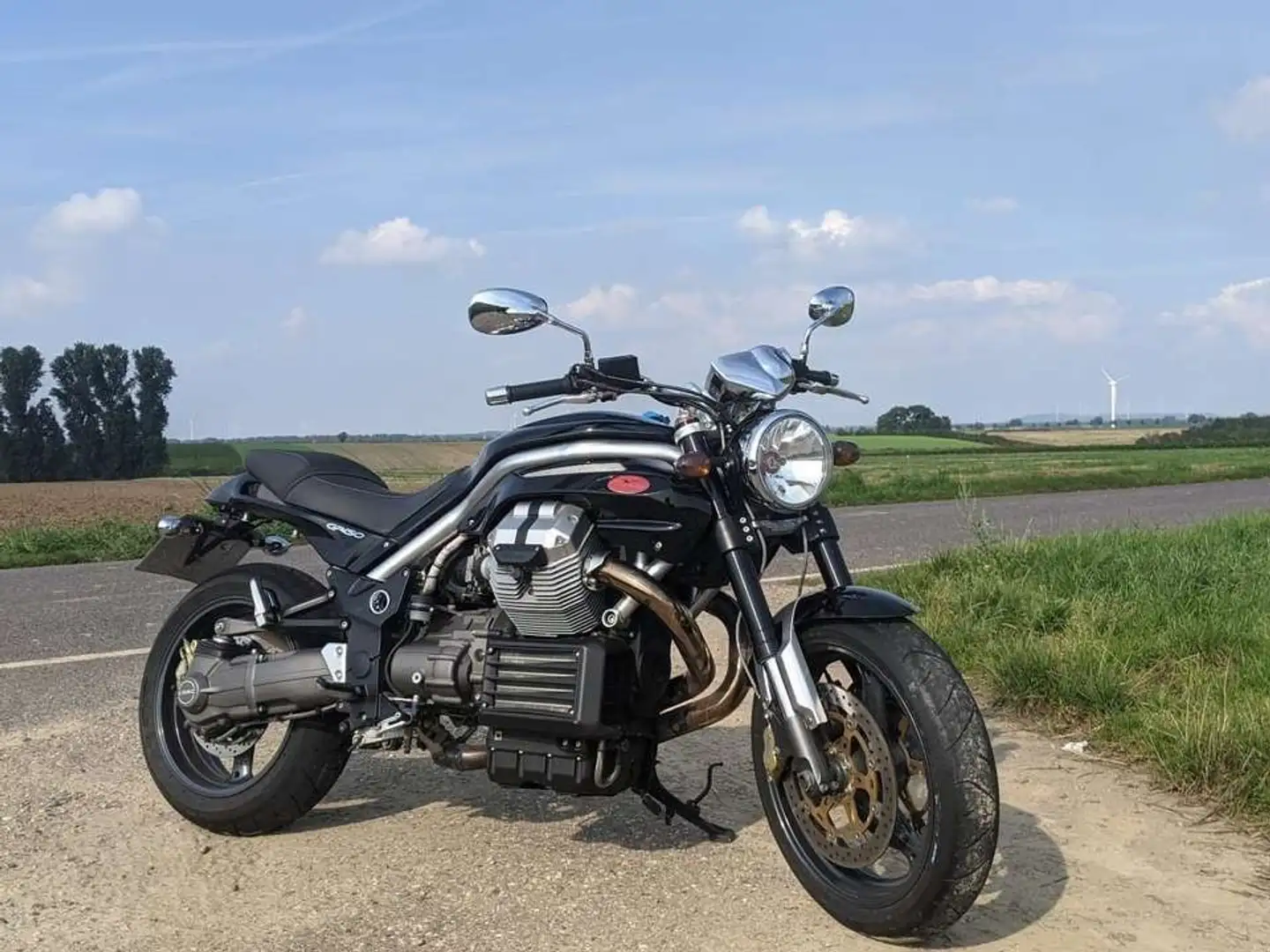 Moto Guzzi Griso 1100 Fekete - 1