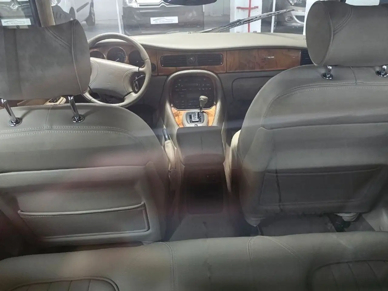 Jaguar XJ8 3.2 EXECUTIVE, foto 12