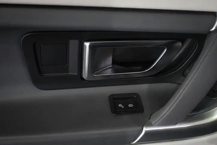 Land Rover Discovery Sport 2019, foto 25