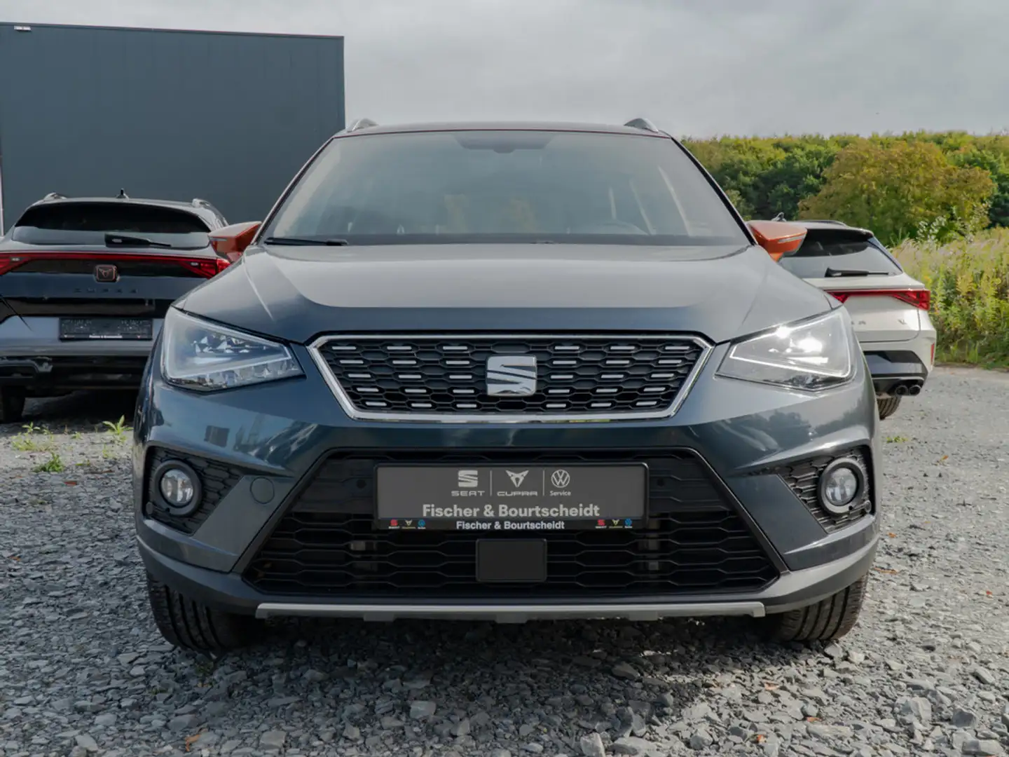 SEAT Arona 1.0 TSI Beats DSG NAVI KAM BEATS LED SH Gris - 2