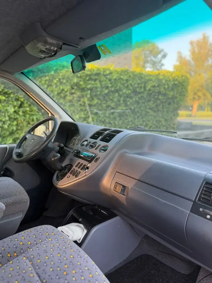 Mercedes-Benz V 220, foto 4