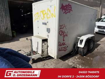 Andere Kofferanhänger absenkbar