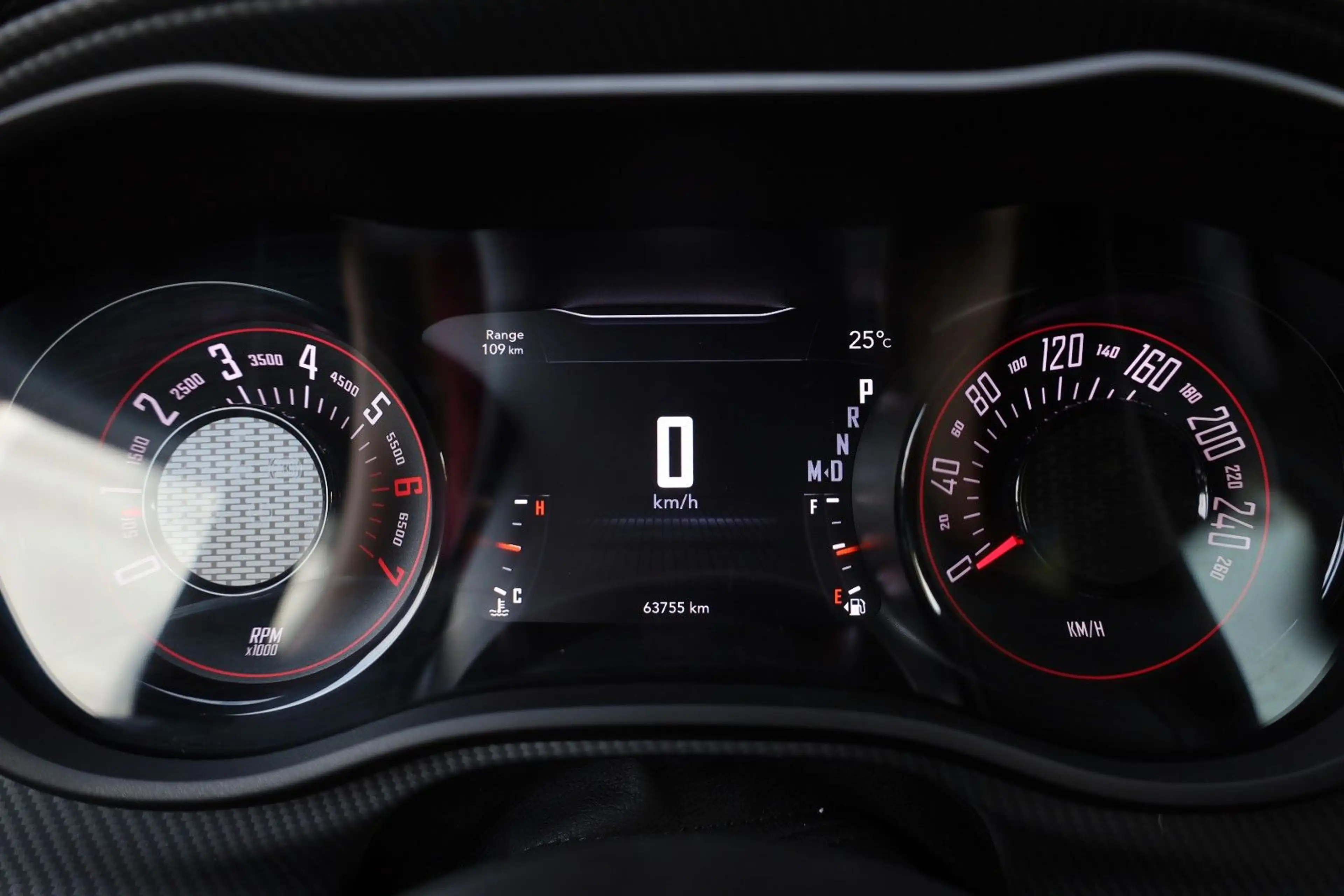Dodge Challenger 3.6 SXT/SHZ/LED/KAMERA/BTH/MFL/R20 — photo 13