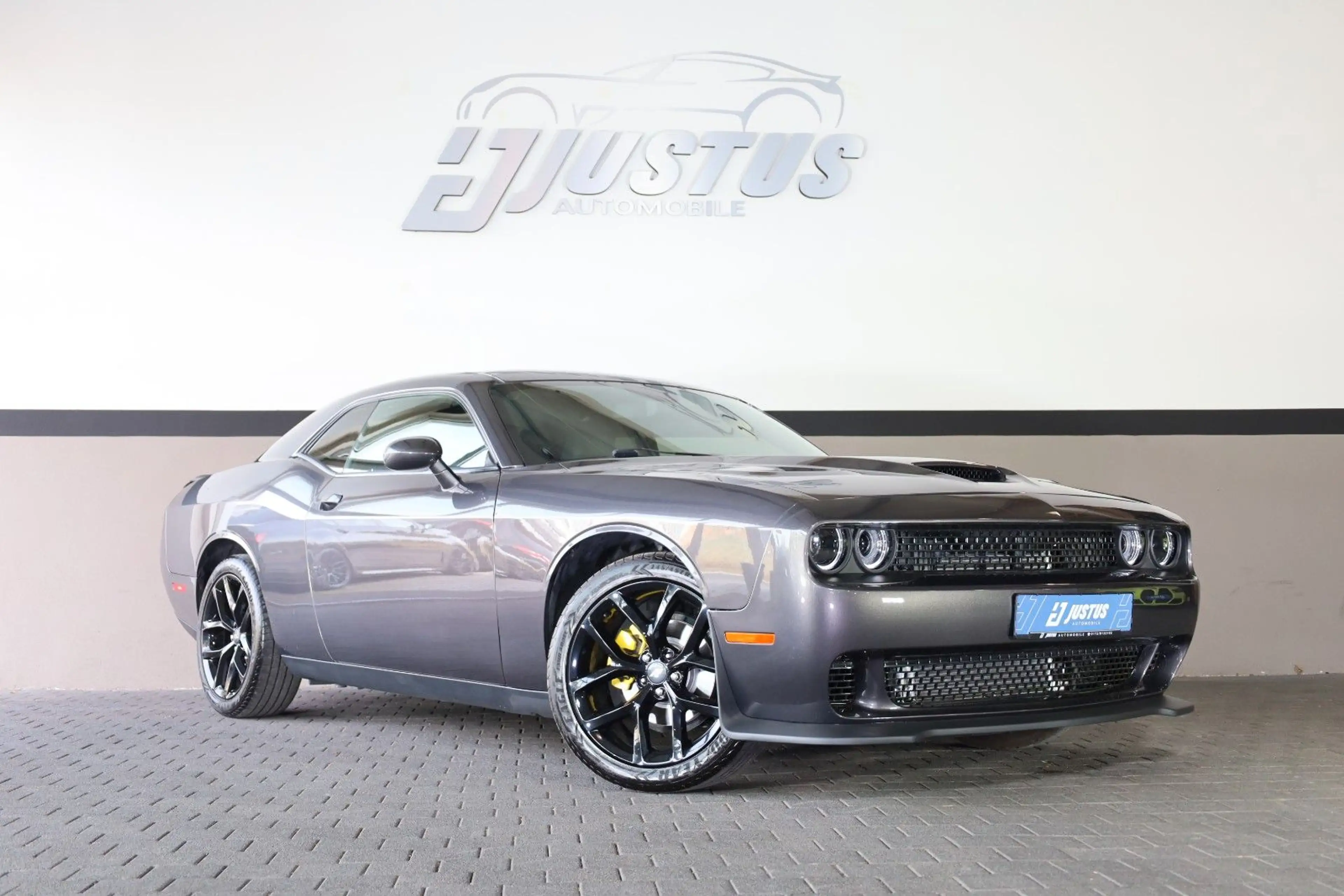 Dodge Challenger 3.6 SXT/SHZ/LED/KAMERA/BTH/MFL/R20