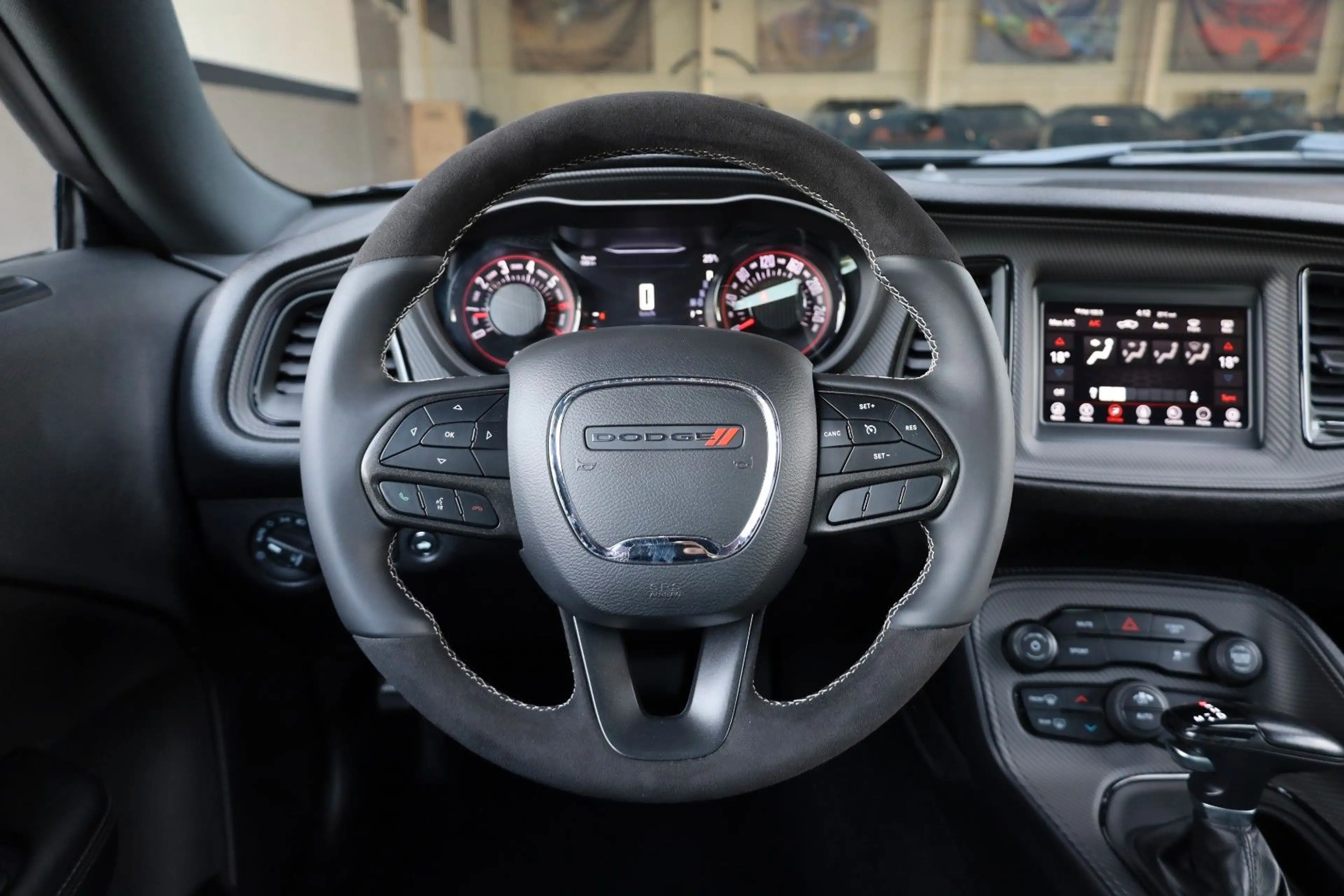 Dodge Challenger 3.6 SXT/SHZ/LED/KAMERA/BTH/MFL/R20 — photo 12