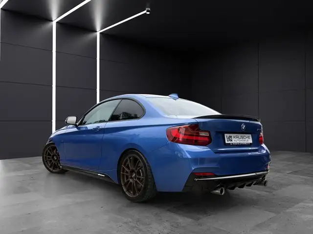 BMW 2 Series view 2