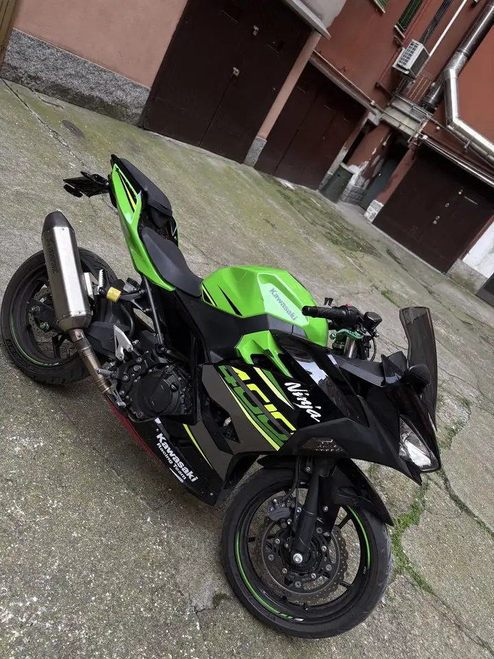 Kawasaki Ninja 400