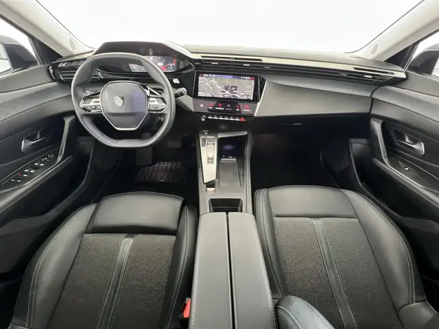 Peugeot 308 view 11