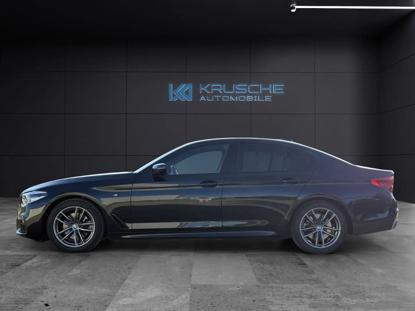 BMW 520 d Lim A G30 MPORT*RFK*NAVIPROF*HUD*BMWSCHECKH Schwarz - 2