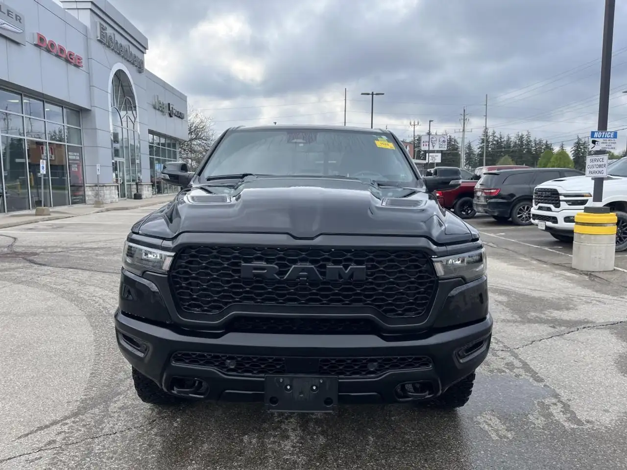 RAM 1500 снимка RAM 1500