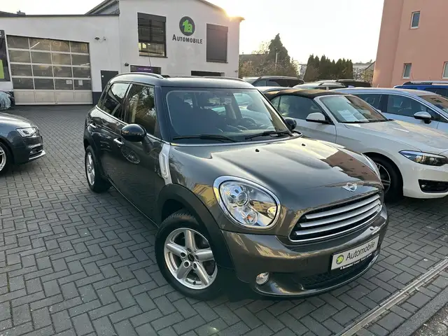 MINI Cooper D Countryman *PDC*AHK*XENON*SHZ*TEMPOMAT