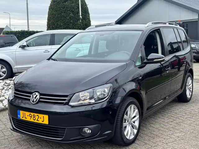 Volkswagen Touran 1.6 TDI Highline DSG Automaat 7-Persoons Trekhaak