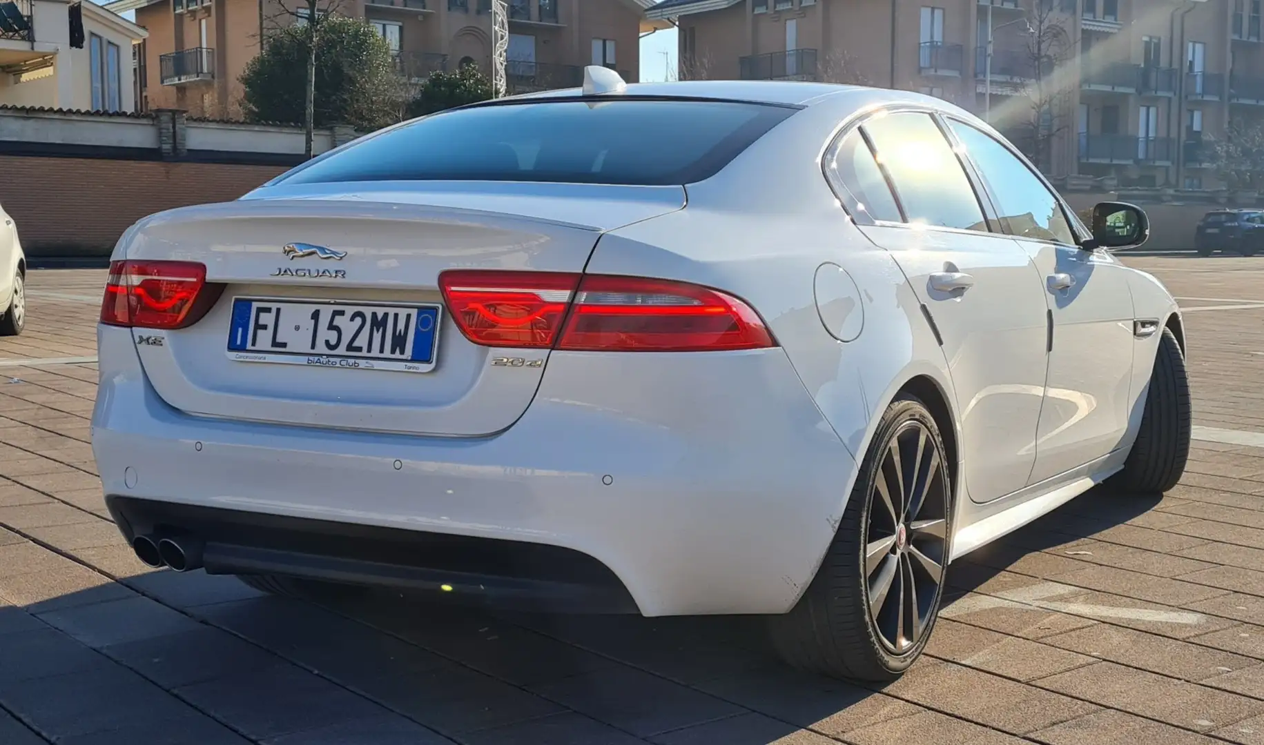 Jaguar XE 20d Aut. R-Sport - 1