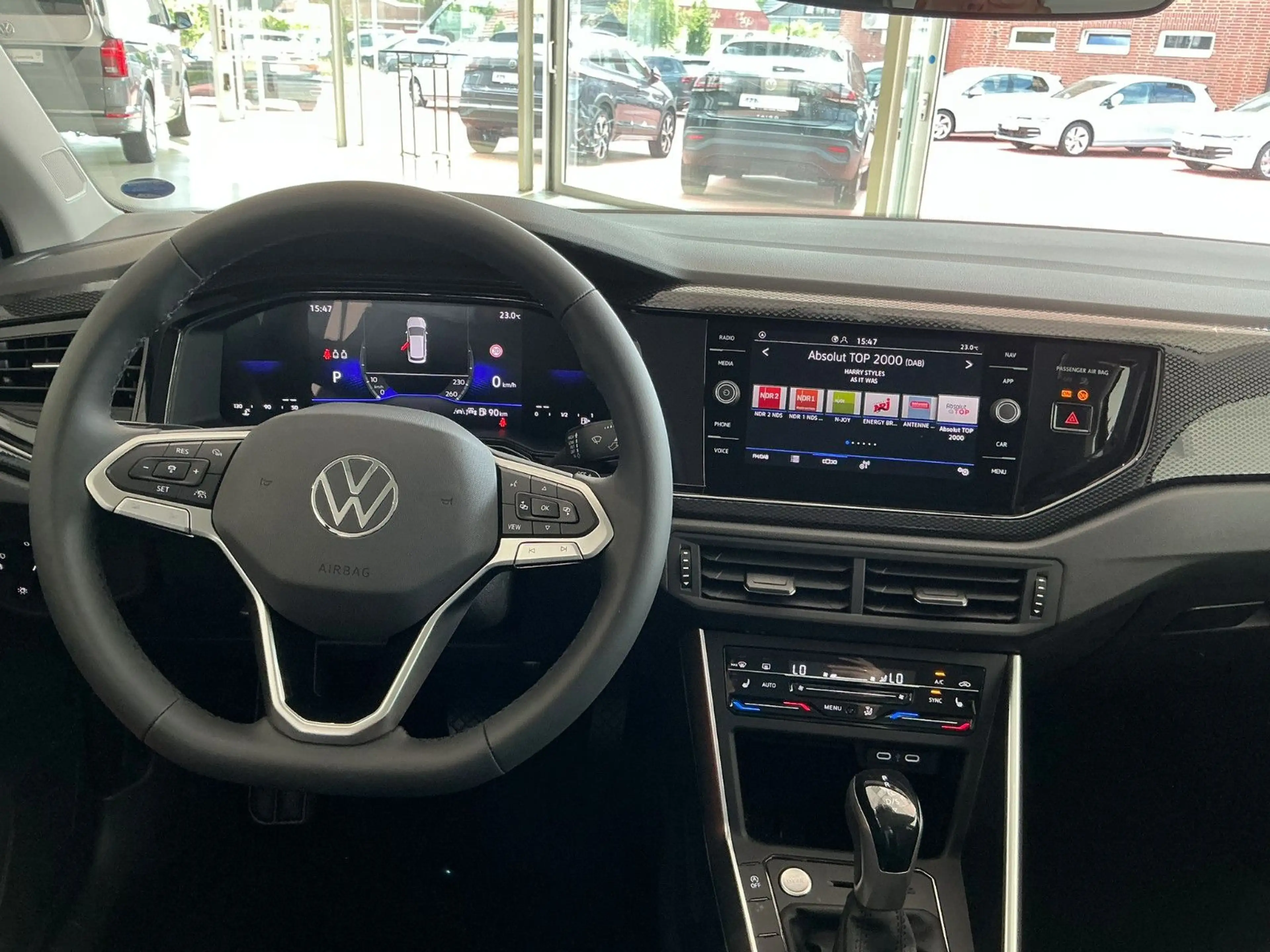 Volkswagen Taigo 1.0 TSI Life DSG | IQ.LIGHT | ACC | SHZ — photo 11
