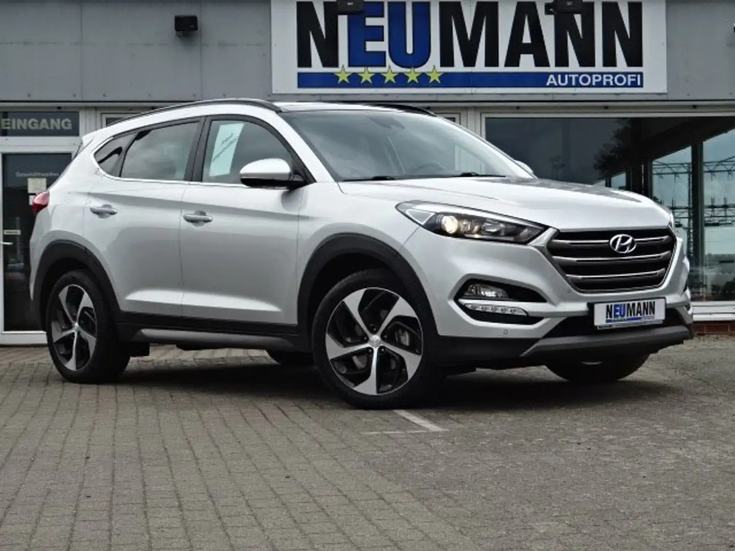 Hyundai TUCSON 2.0 CRDi 4WD Premium Argent - 1