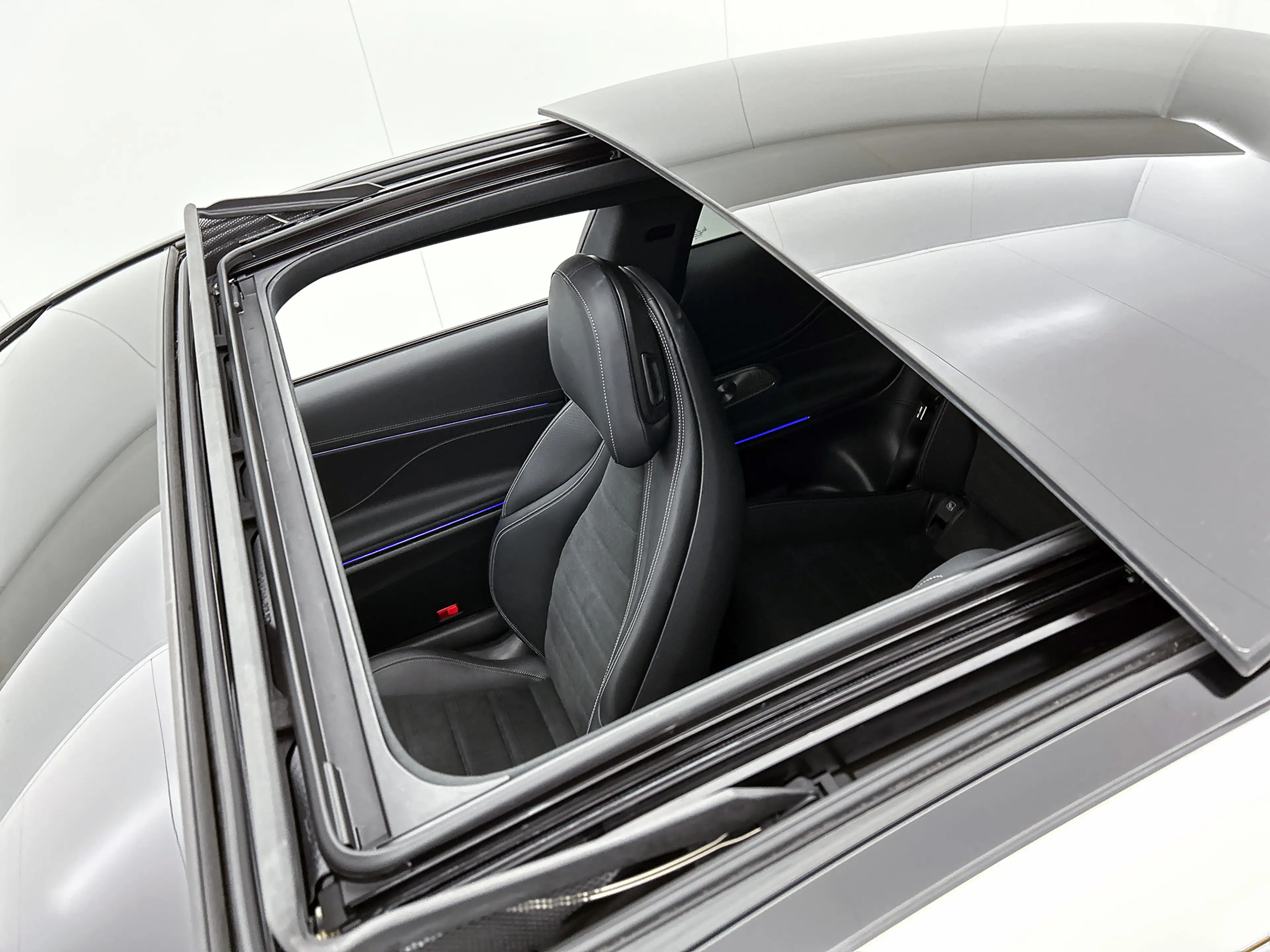 Mercedes-Benz CLE 300 Coupé e AMG Plug-In Hybride Trekhaak | Digital Lic — photo 14