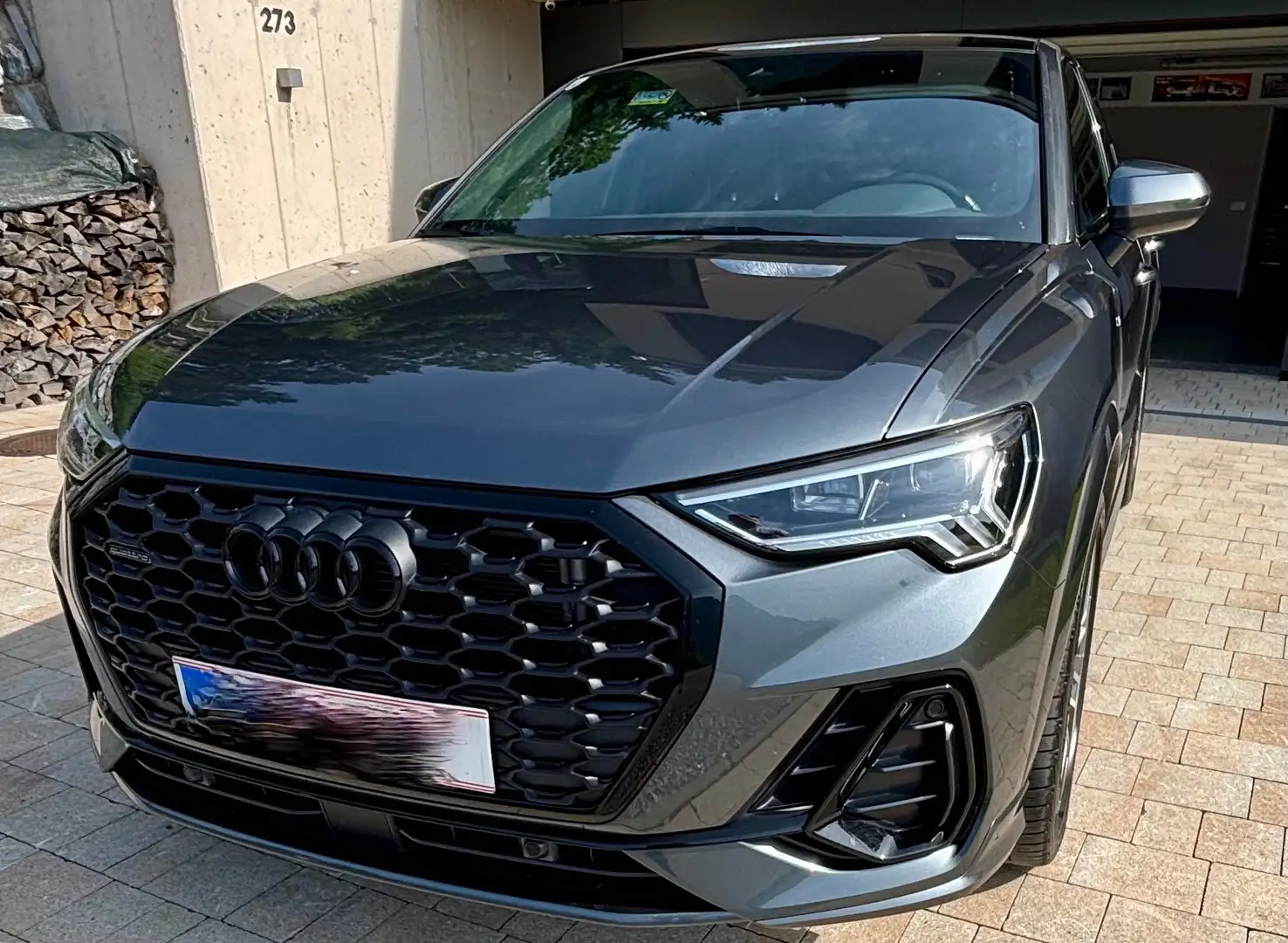 Audi Q3 Q3 Sportback 35 TFSI S-line S-tronic S-line Grau - 2