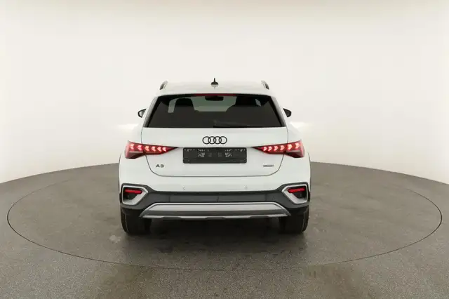 Audi A3 view 14