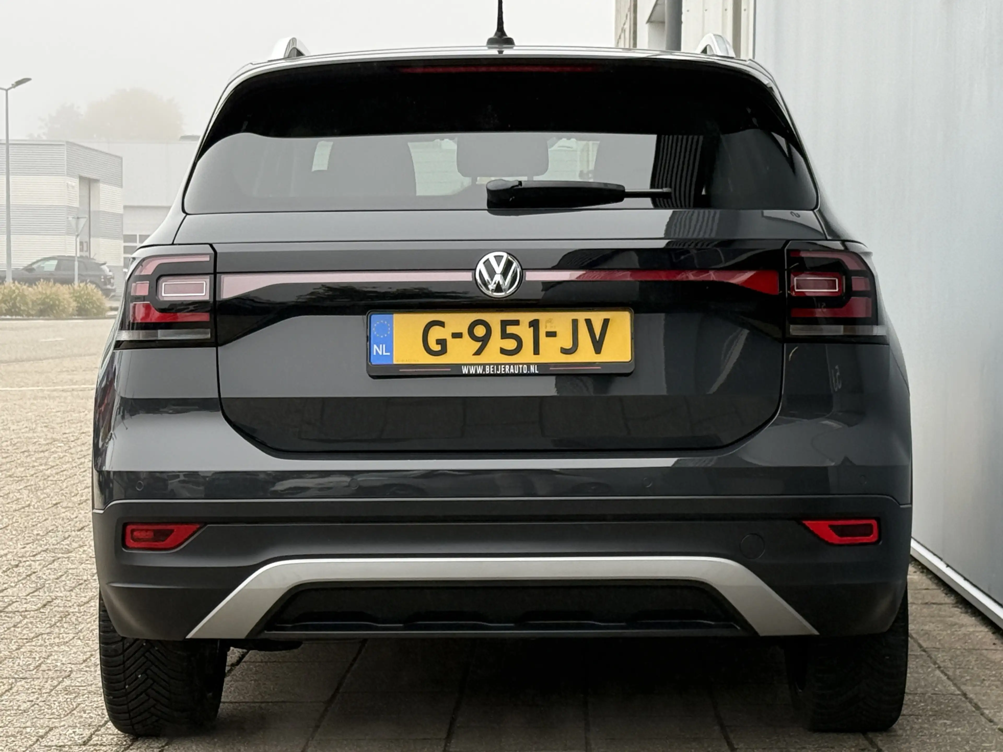 Volkswagen T-Cross 1.0 TSI Style Apple Carplay/18inch/Climate. — photo 28