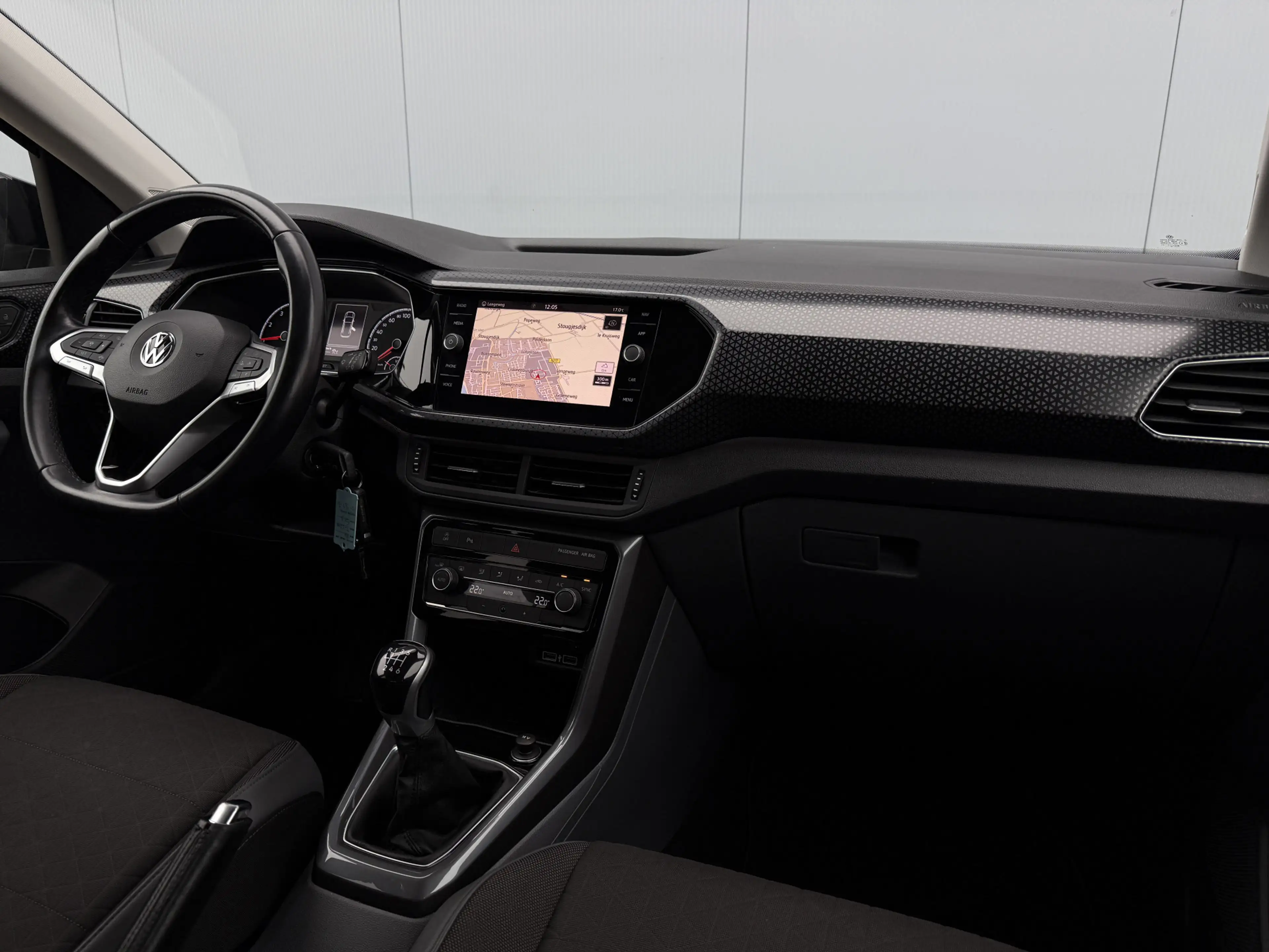Volkswagen T-Cross 1.0 TSI Style Apple Carplay/18inch/Climate. — photo 8
