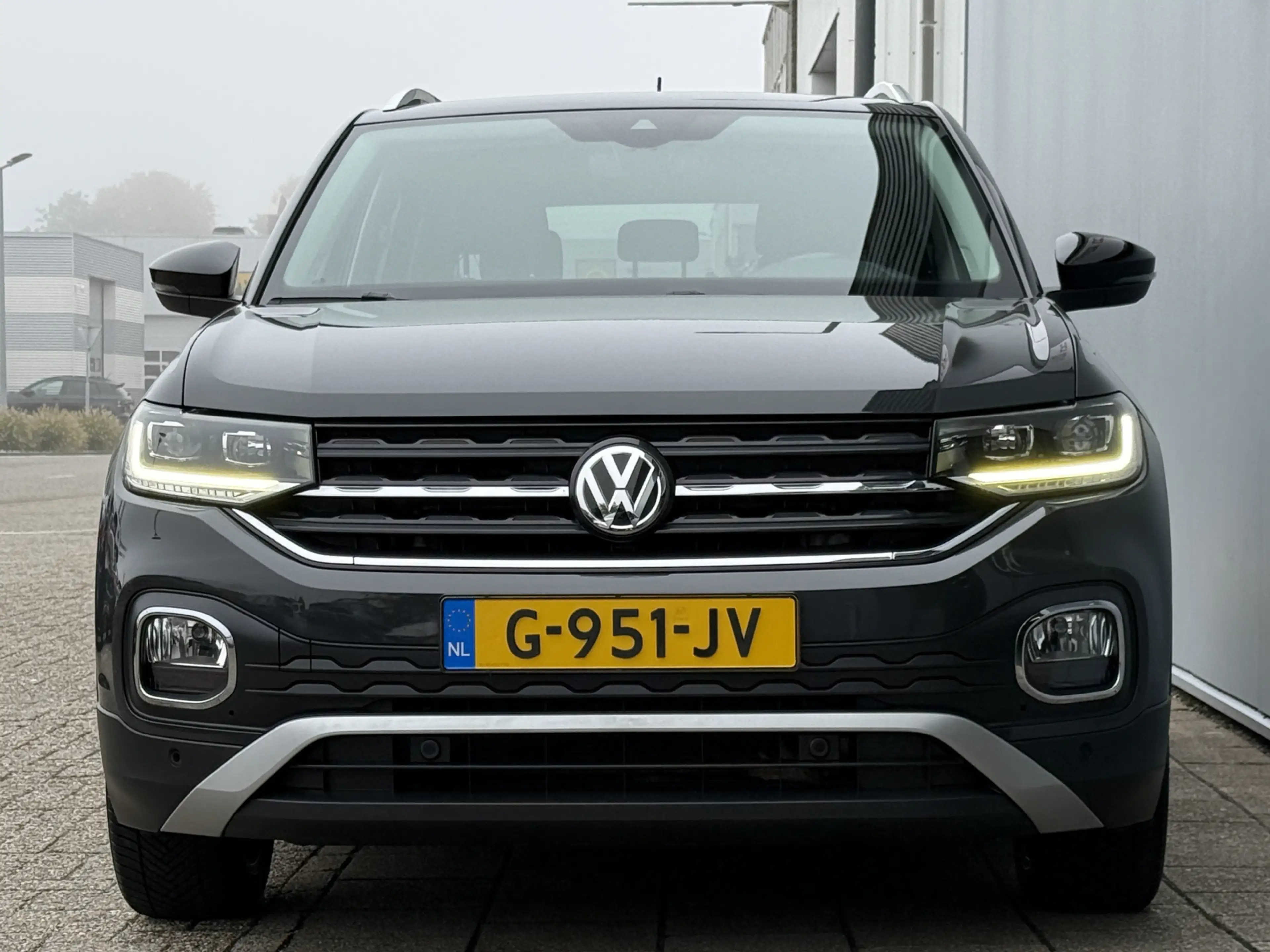 Volkswagen T-Cross 1.0 TSI Style Apple Carplay/18inch/Climate. — photo 27
