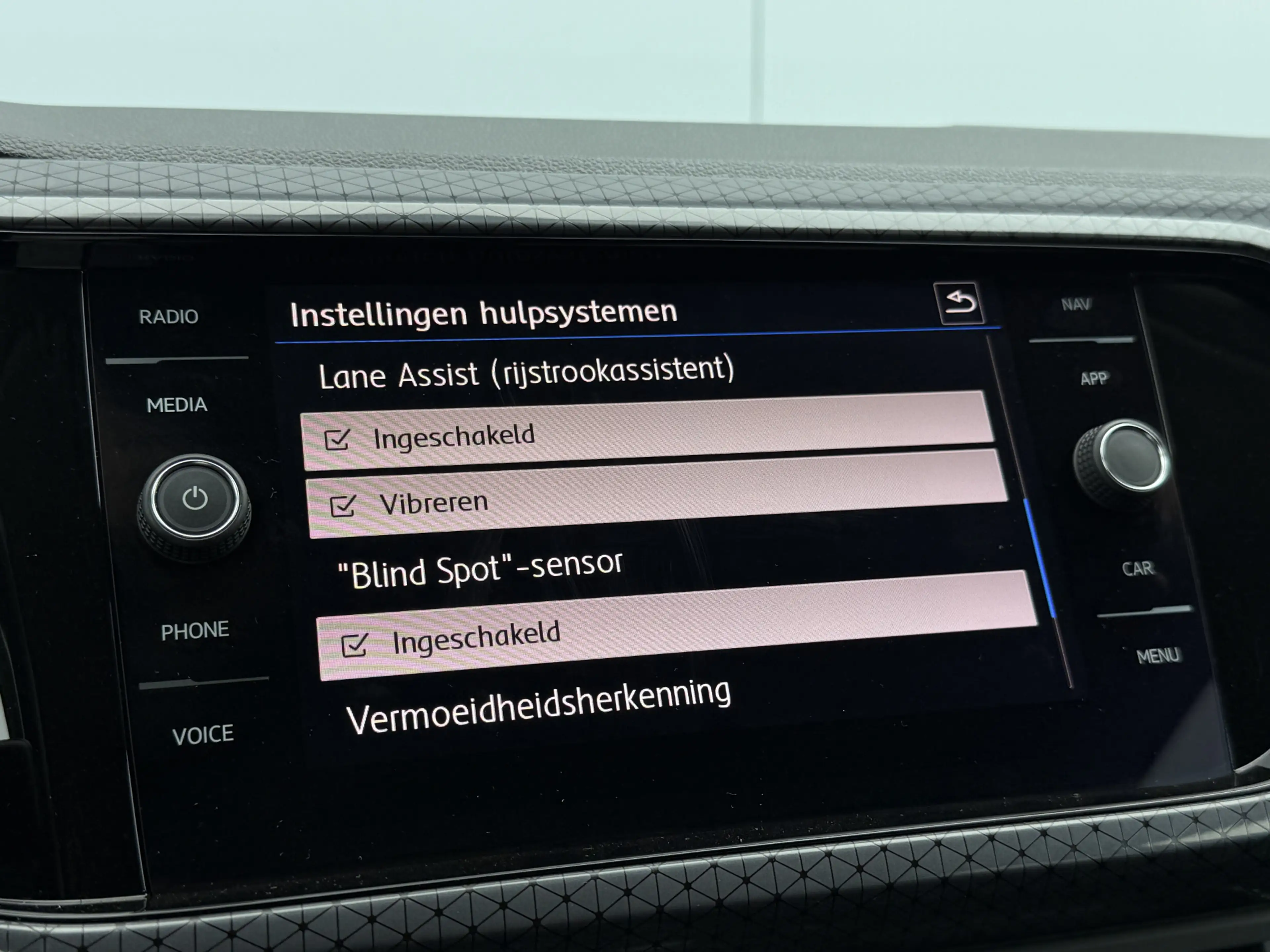 Volkswagen T-Cross 1.0 TSI Style Apple Carplay/18inch/Climate. — photo 12