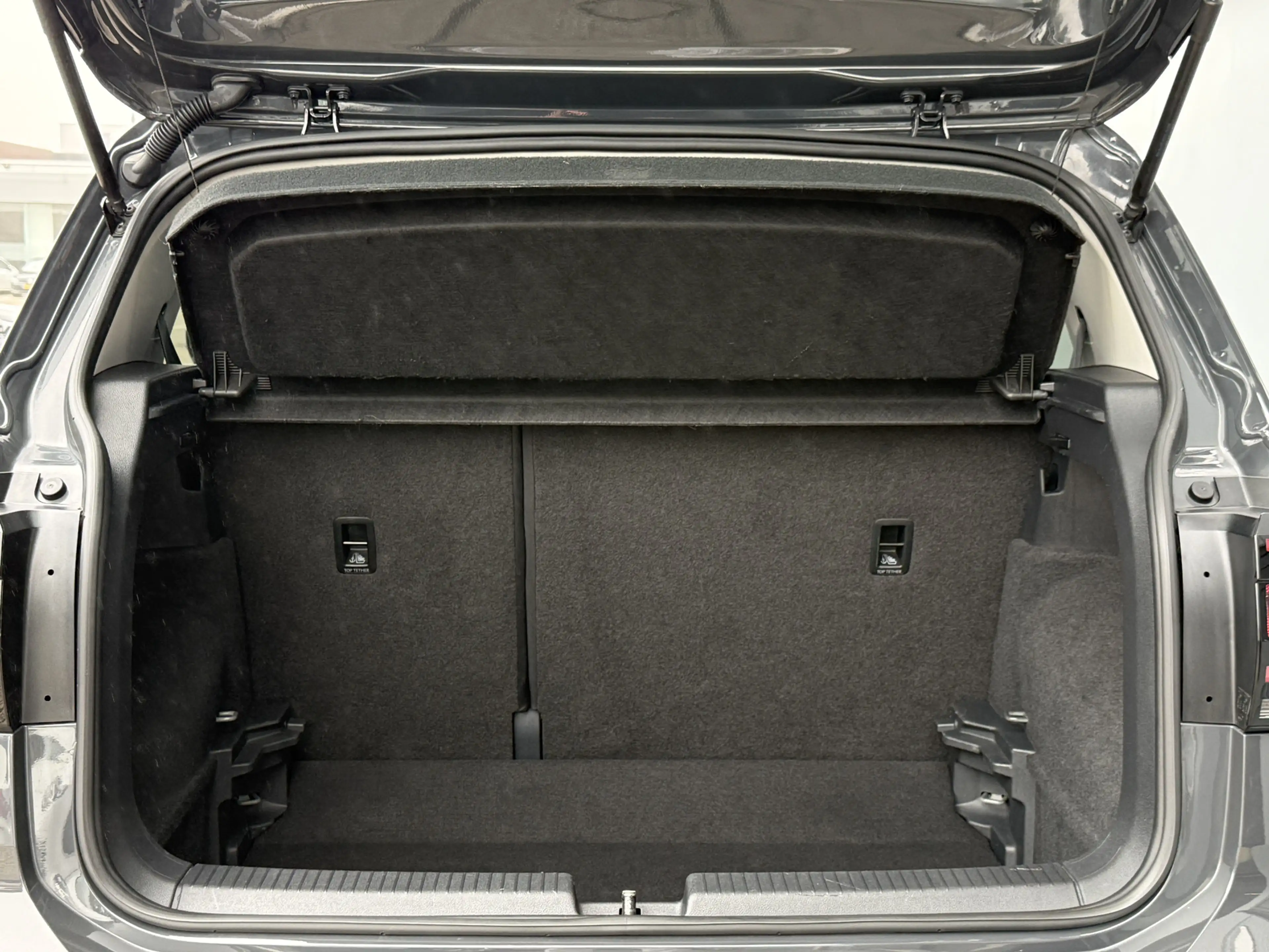 Volkswagen T-Cross 1.0 TSI Style Apple Carplay/18inch/Climate. — photo 29