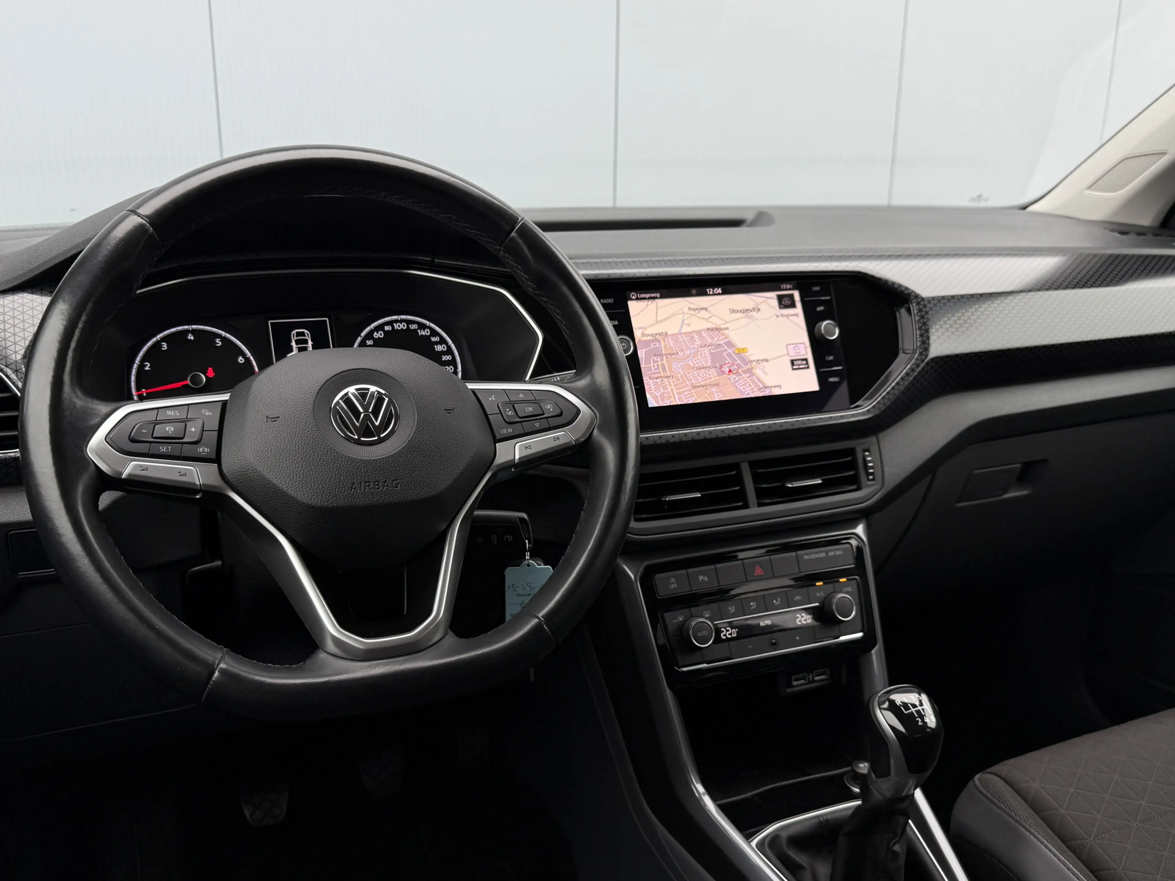 Volkswagen T-Cross 1.0 TSI Style Apple Carplay/18inch/Climate. — photo 15