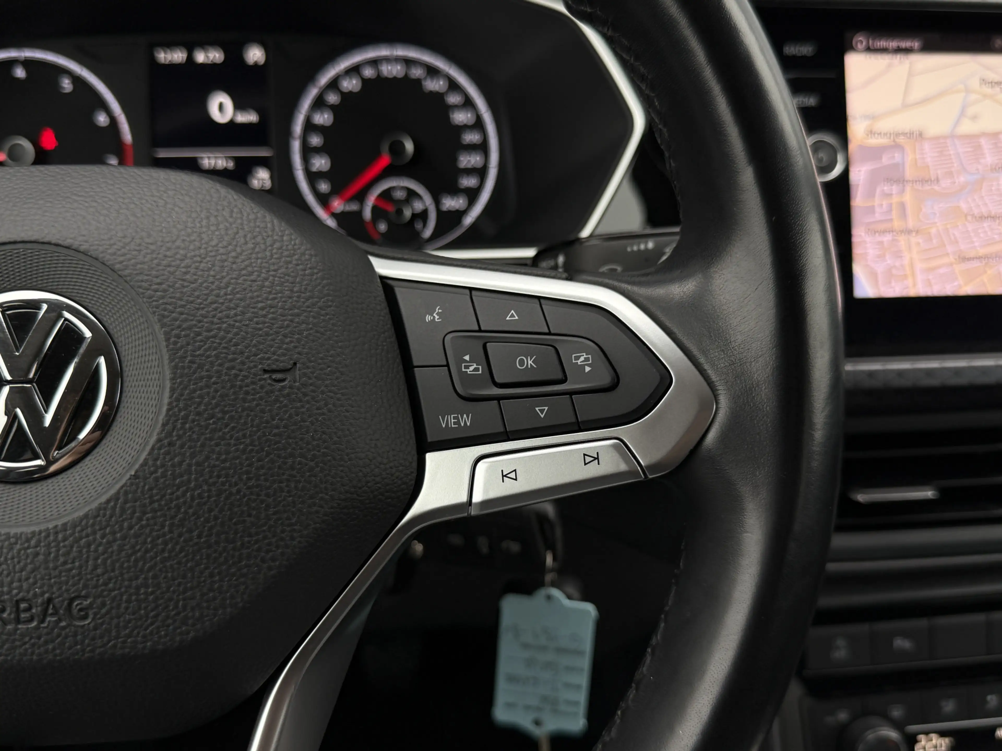 Volkswagen T-Cross 1.0 TSI Style Apple Carplay/18inch/Climate. — photo 18