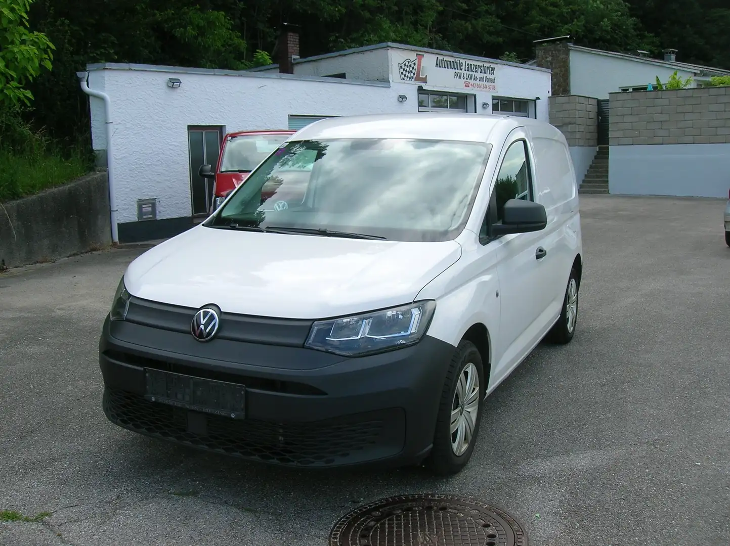Volkswagen Caddy 4Motion, Regale, Flügeltüren, Parksensoren, Weiß - 1