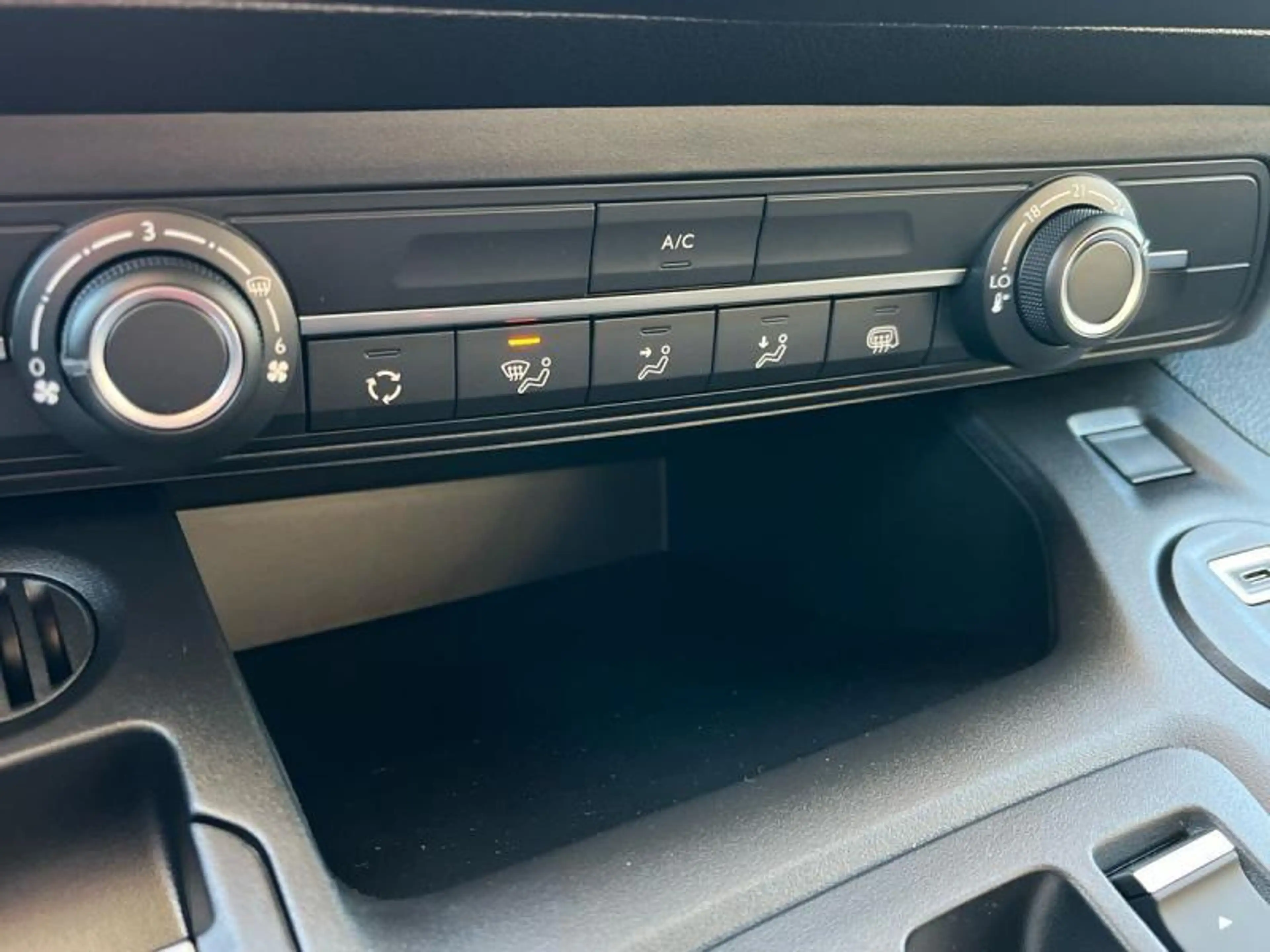 Toyota Proace City EV SWB Comfort+camera+sensoren achter — photo 10
