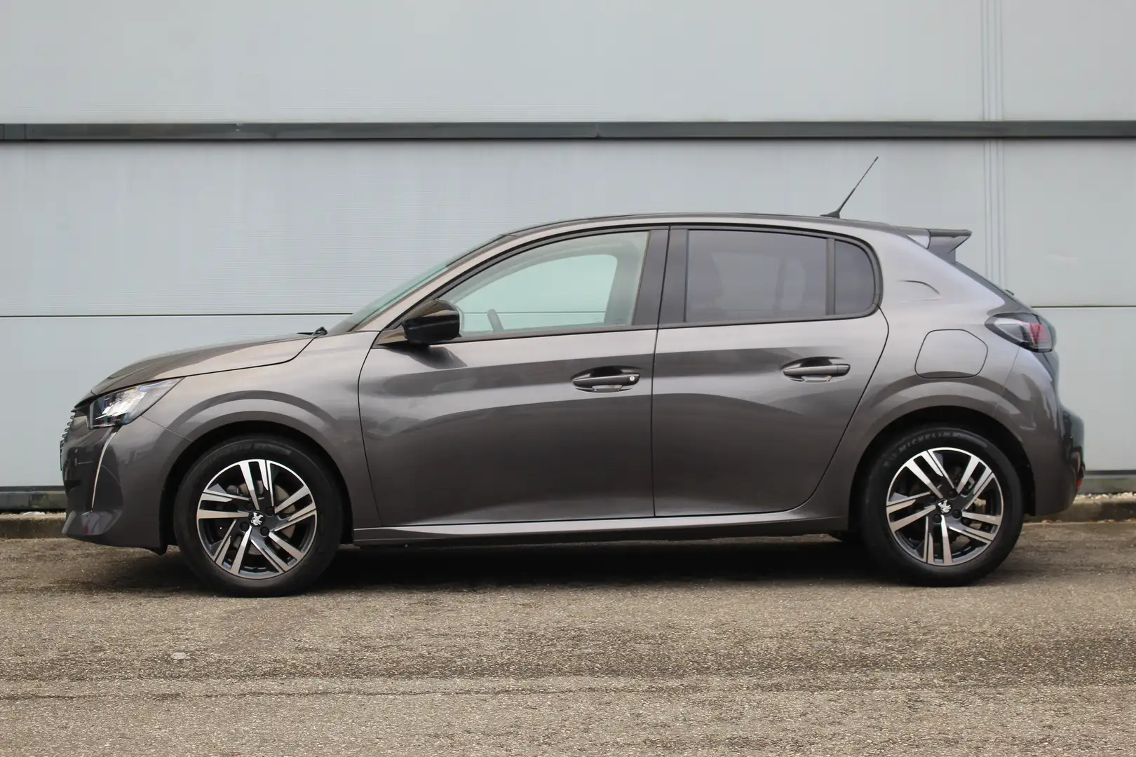 Peugeot 208 1.2 Allure AUT.8 100 PK | Climate & Cruise C. | Ca Grijs - 2