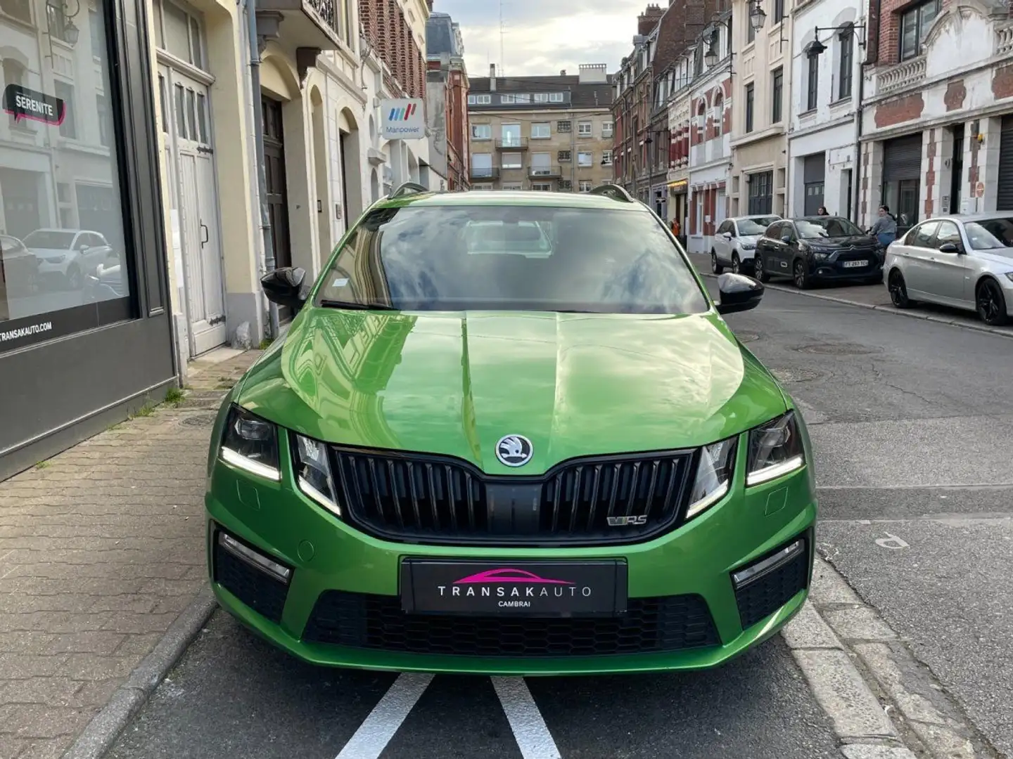Skoda Octavia 2.0 TSI 245 ch DSG7 RS / CARPLAY / SIEGES CHAUFFAN Vert - 2