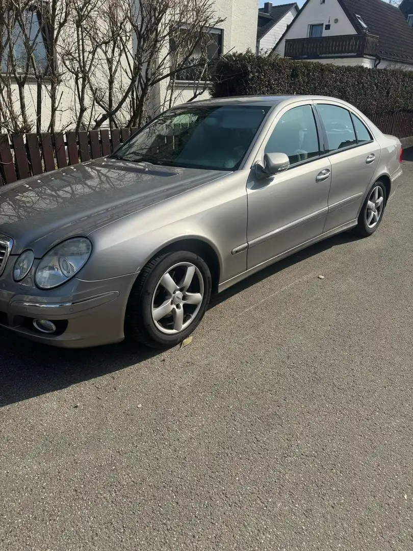 Mercedes-Benz E 200 E 200 CDI (211.007) Bronze - 1