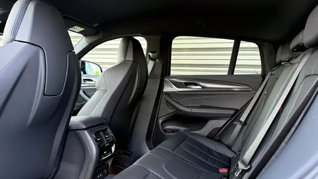 BMW X4 M40d M-Sportpaket Ansicht 19