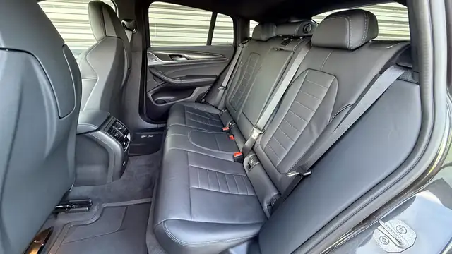 BMW X4 M40d M-Sportpaket Ansicht 18