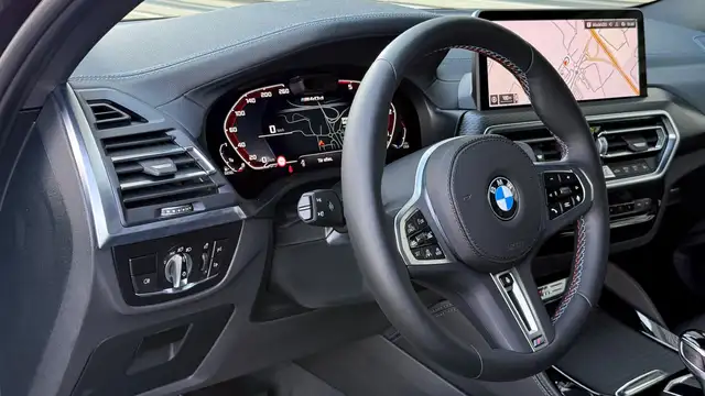 BMW X4 M40d M-Sportpaket Ansicht 9