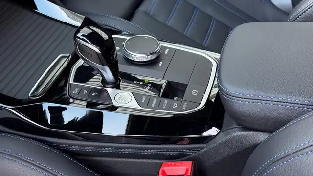 BMW X4 M40d M-Sportpaket Ansicht 17