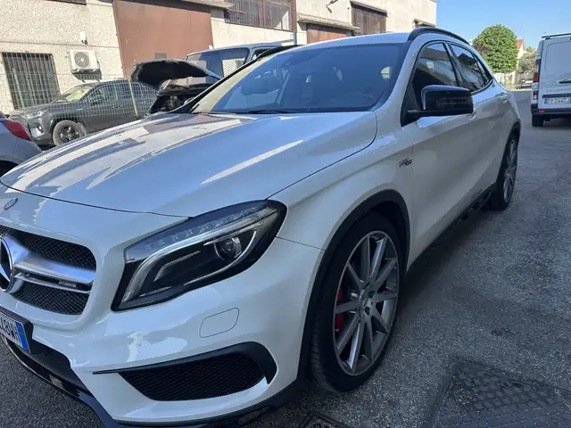 Mercedes-Benz GLA 45 AMG 4matic 360cv auto