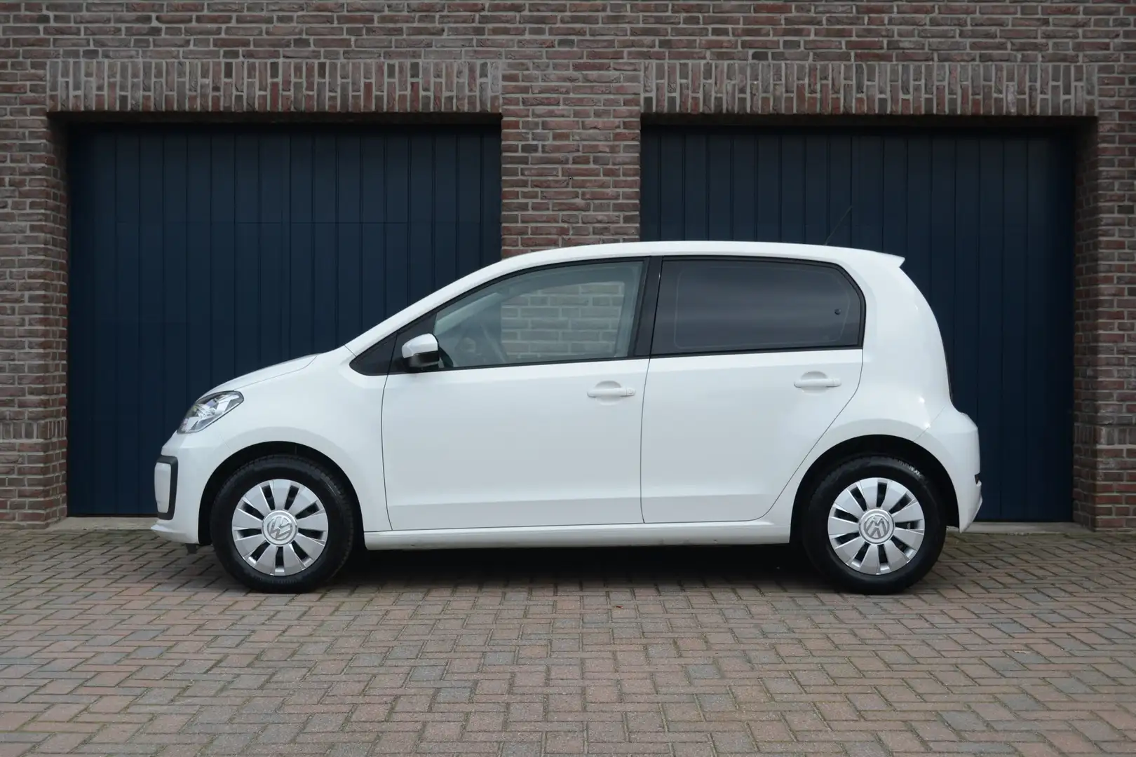 Volkswagen up! 1.0 BMT move up! | Airco | DAB | Bluetooth | 5-deu White - 2