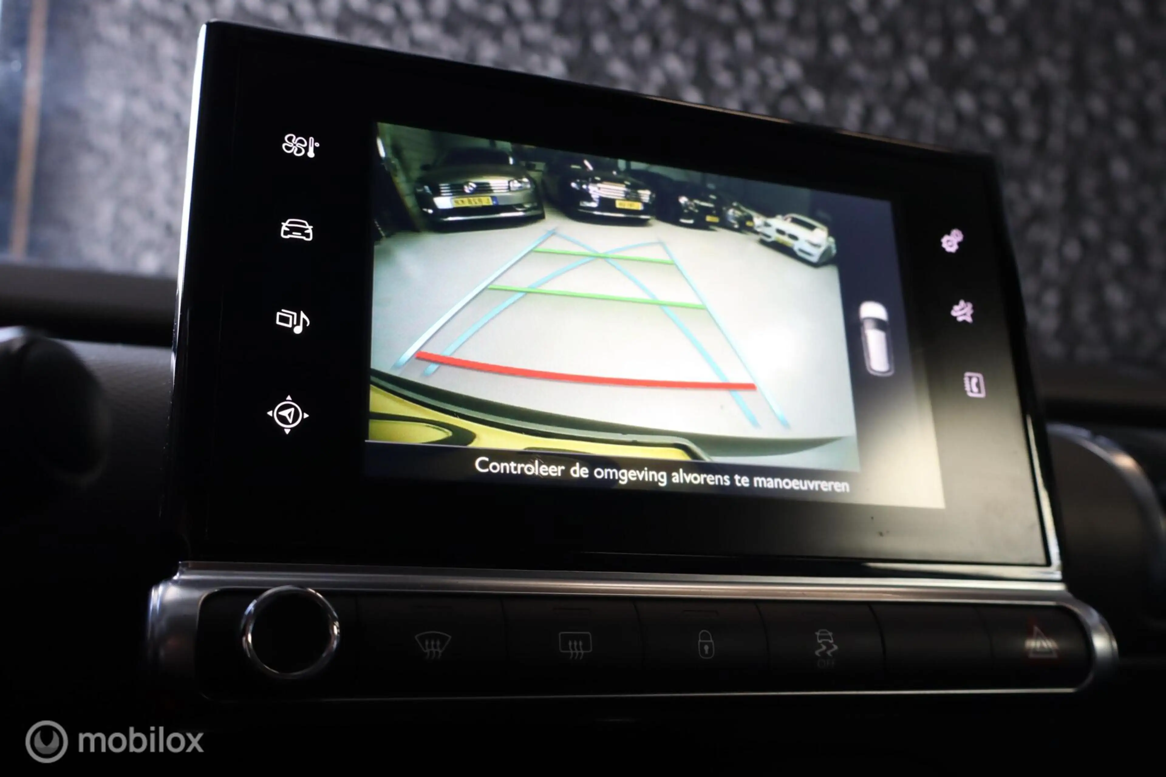 Citroen C4 Cactus 1.2 PureTech Shine | Camera | AC | Cruise — photo 15