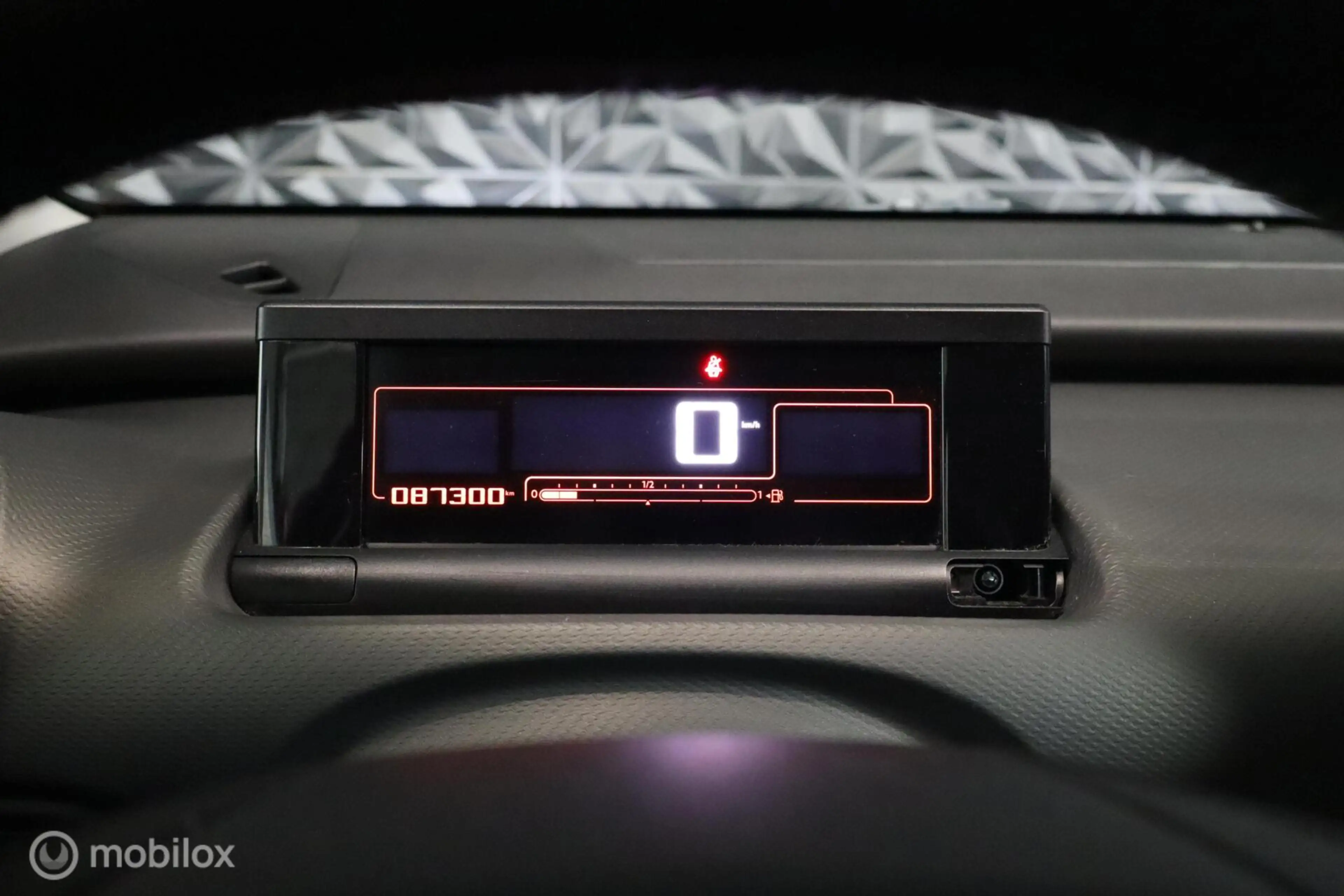 Citroen C4 Cactus 1.2 PureTech Shine | Camera | AC | Cruise — photo 14