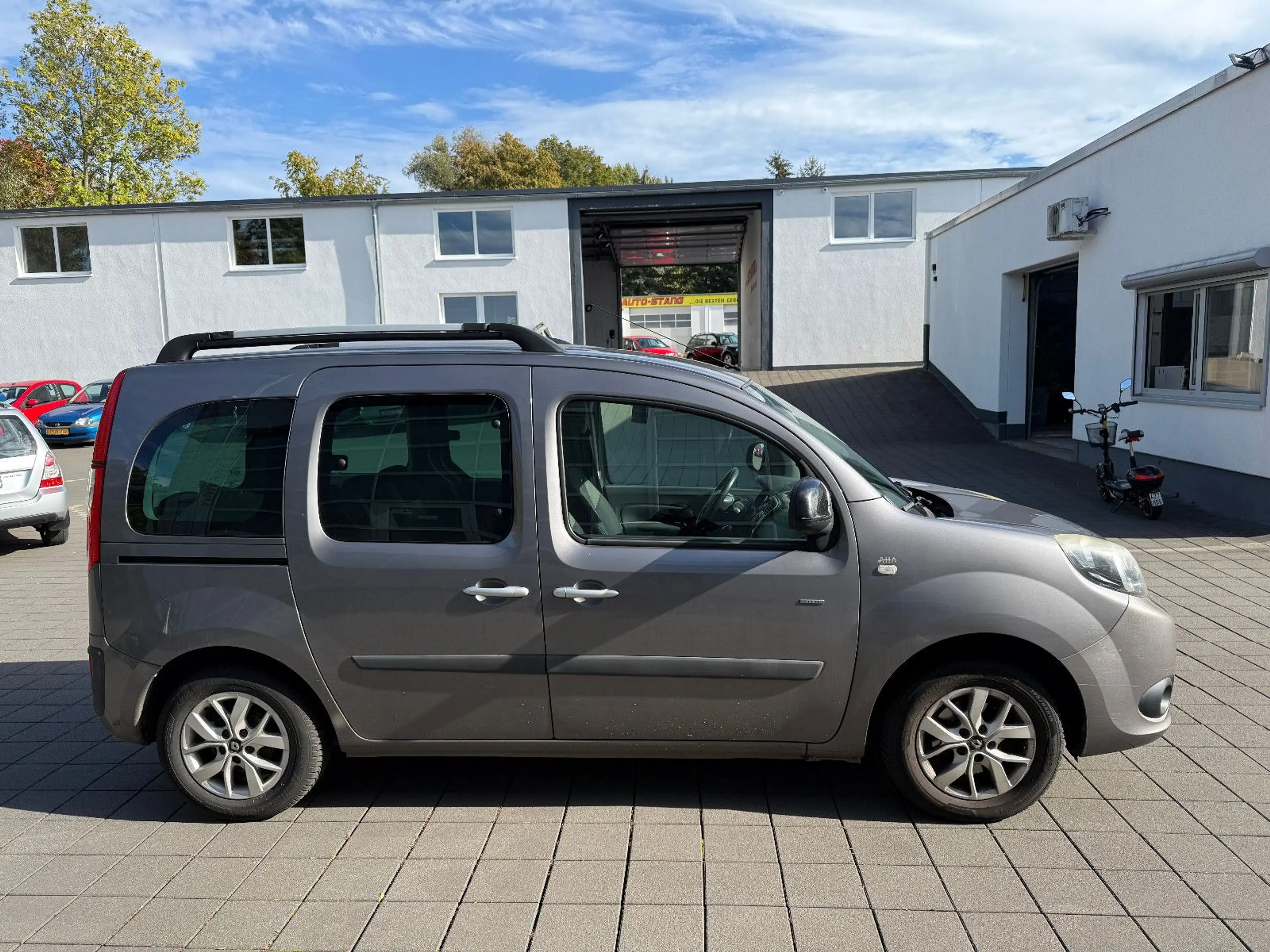 Renault Kangoo Limited*1.HAND+AHK+ALLWETTER+WINTER+SH* — photo 4