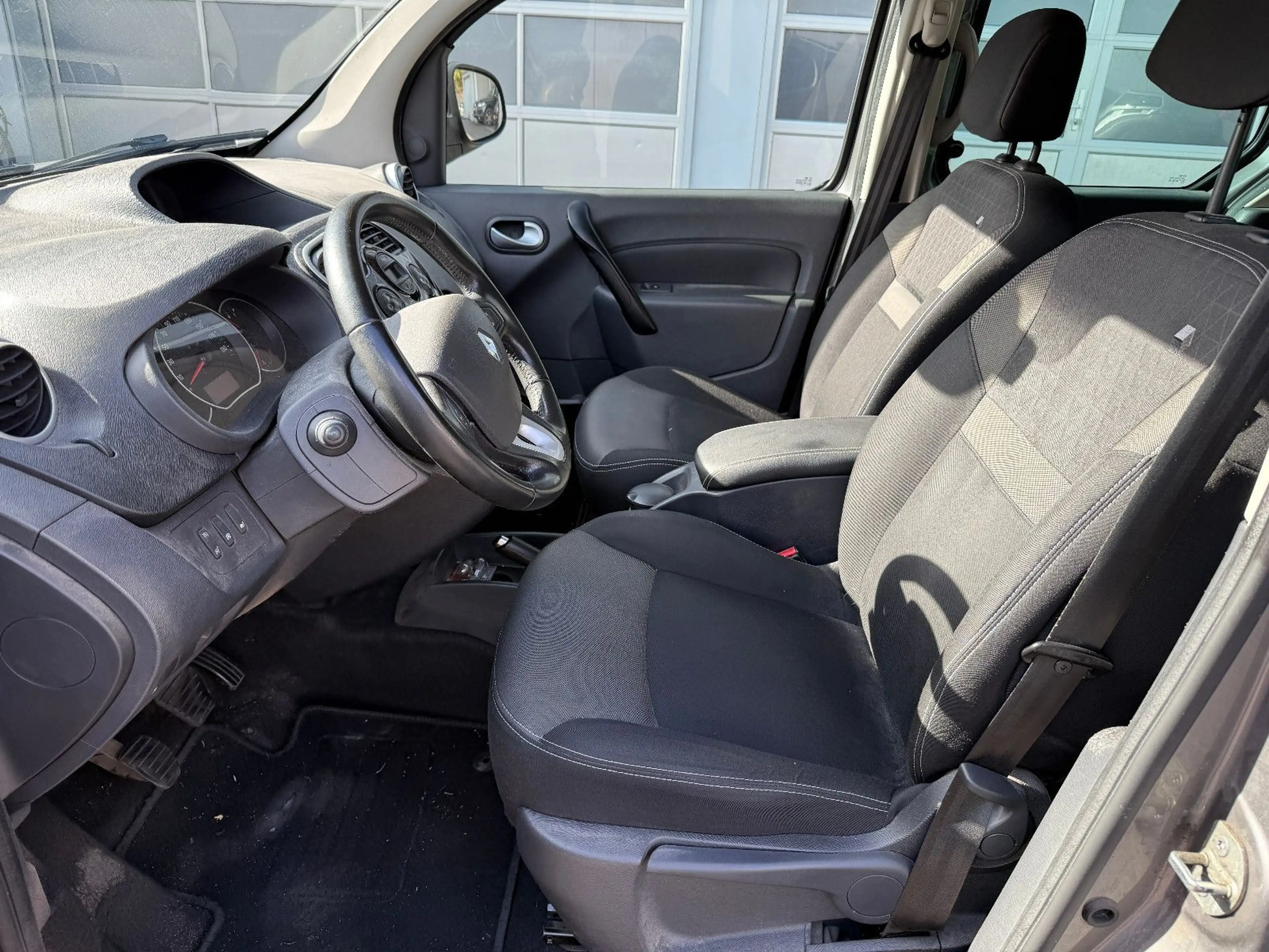 Renault Kangoo Limited*1.HAND+AHK+ALLWETTER+WINTER+SH* — photo 11