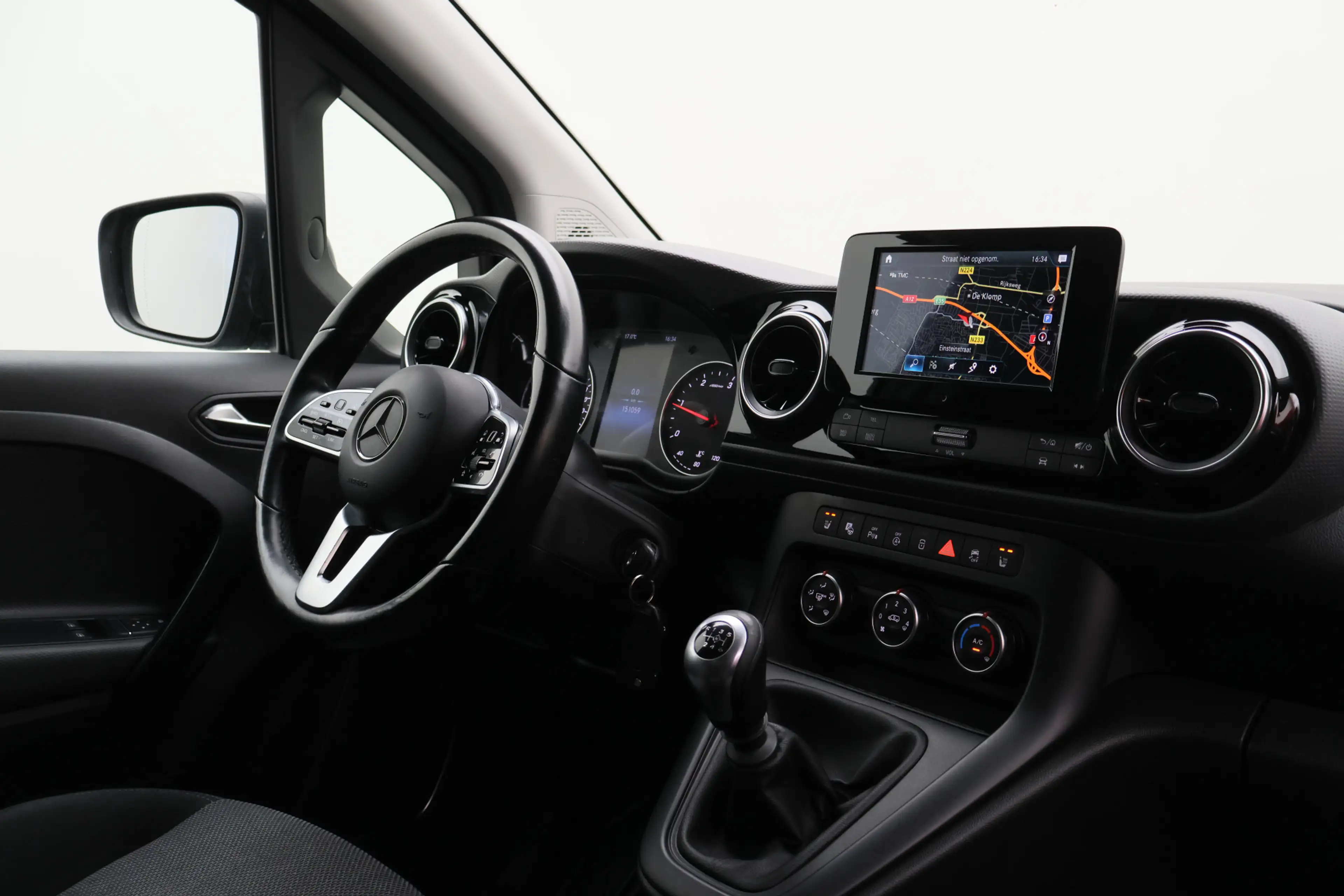 Mercedes-Benz Citan 112 CDI L1 Pro — photo 28