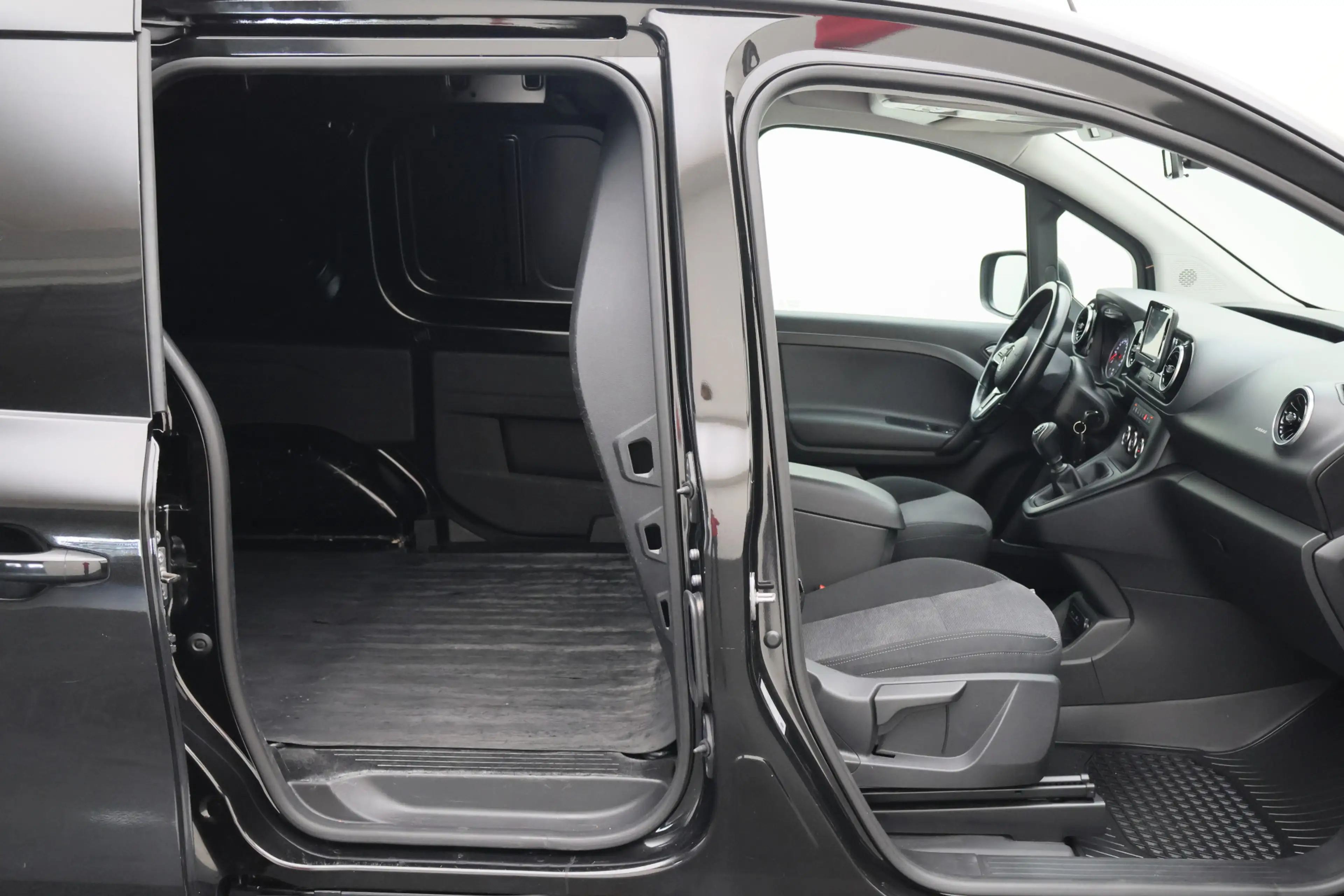 Mercedes-Benz Citan 112 CDI L1 Pro — photo 11