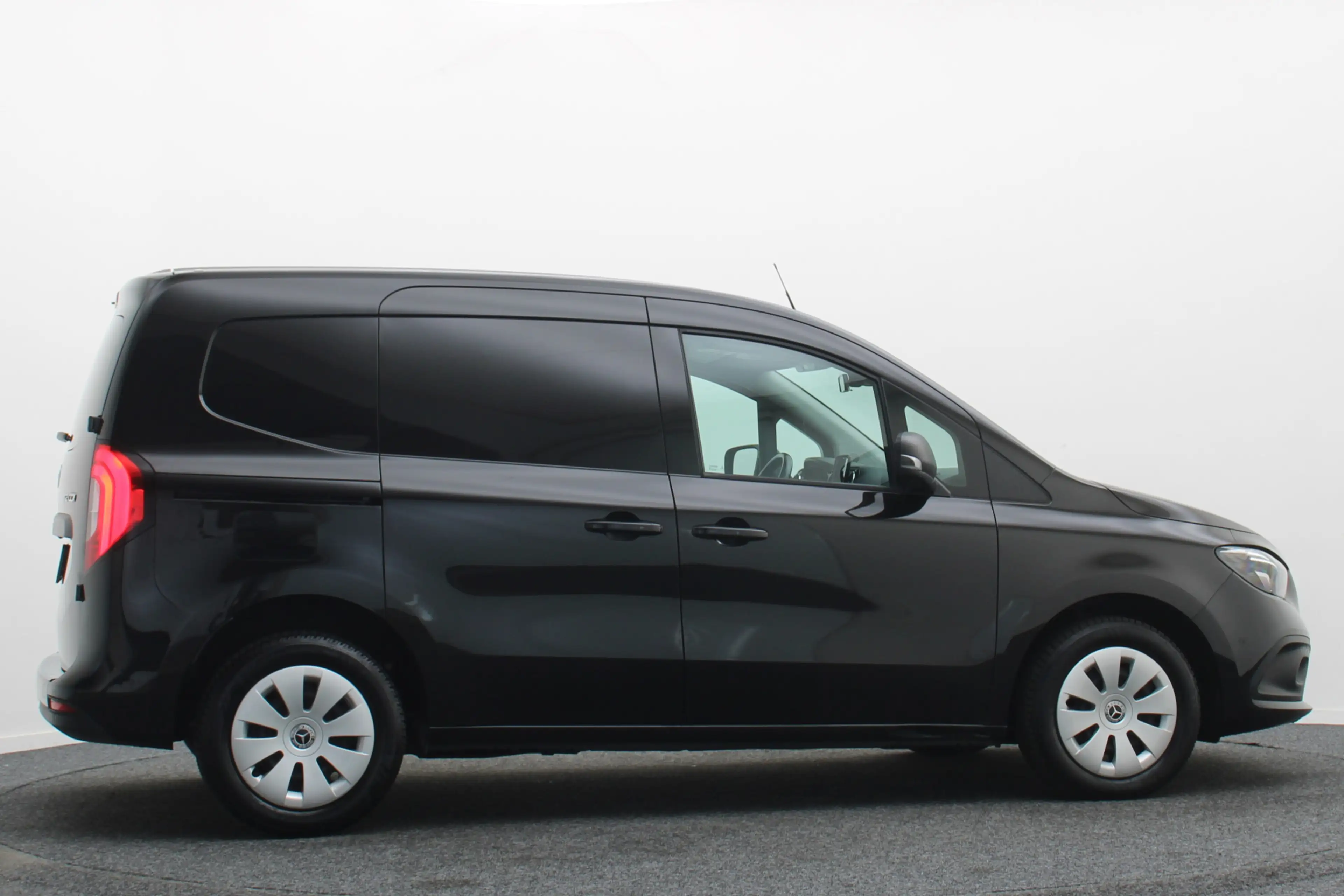Mercedes-Benz Citan 112 CDI L1 Pro — photo 8