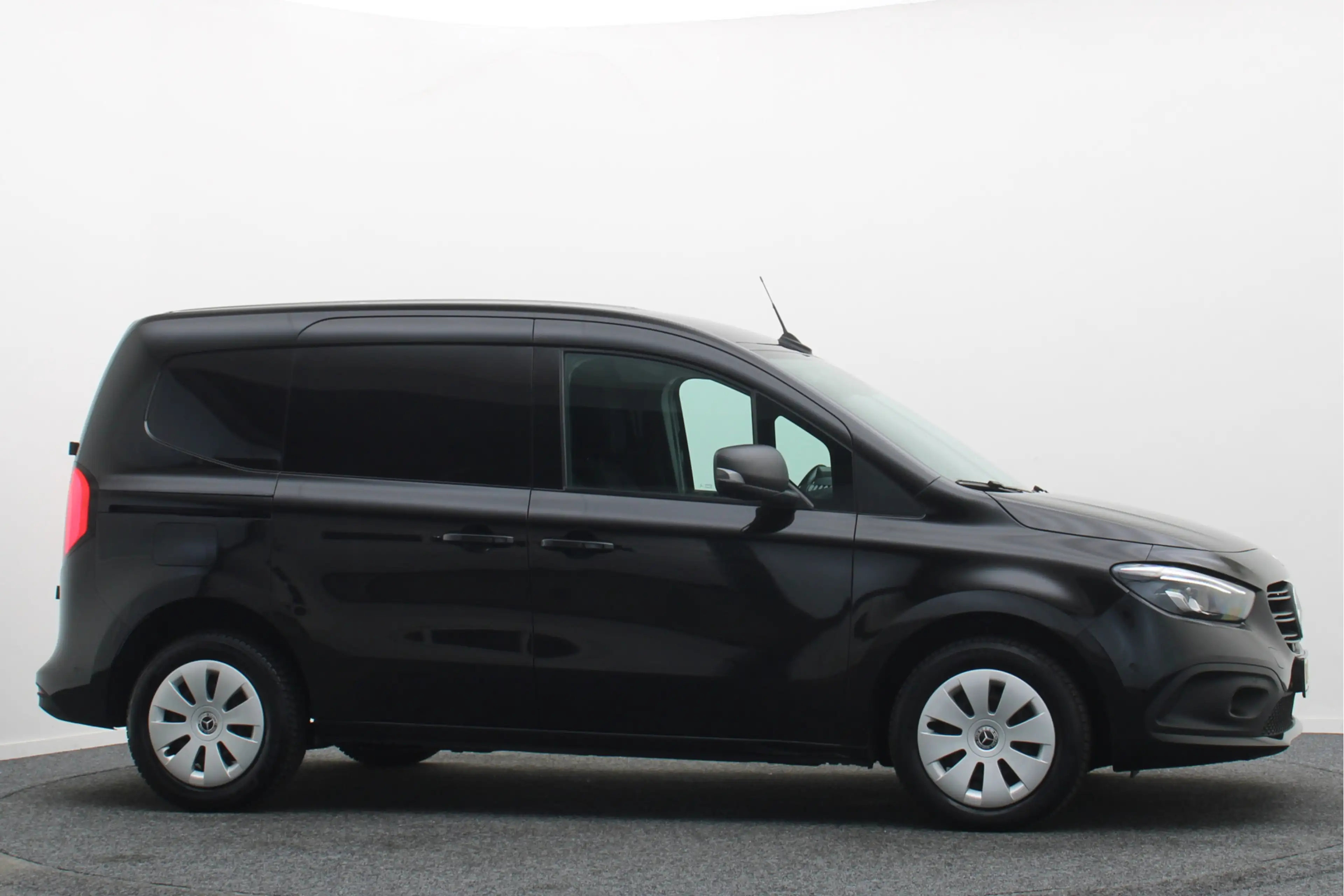 Mercedes-Benz Citan 112 CDI L1 Pro — photo 20